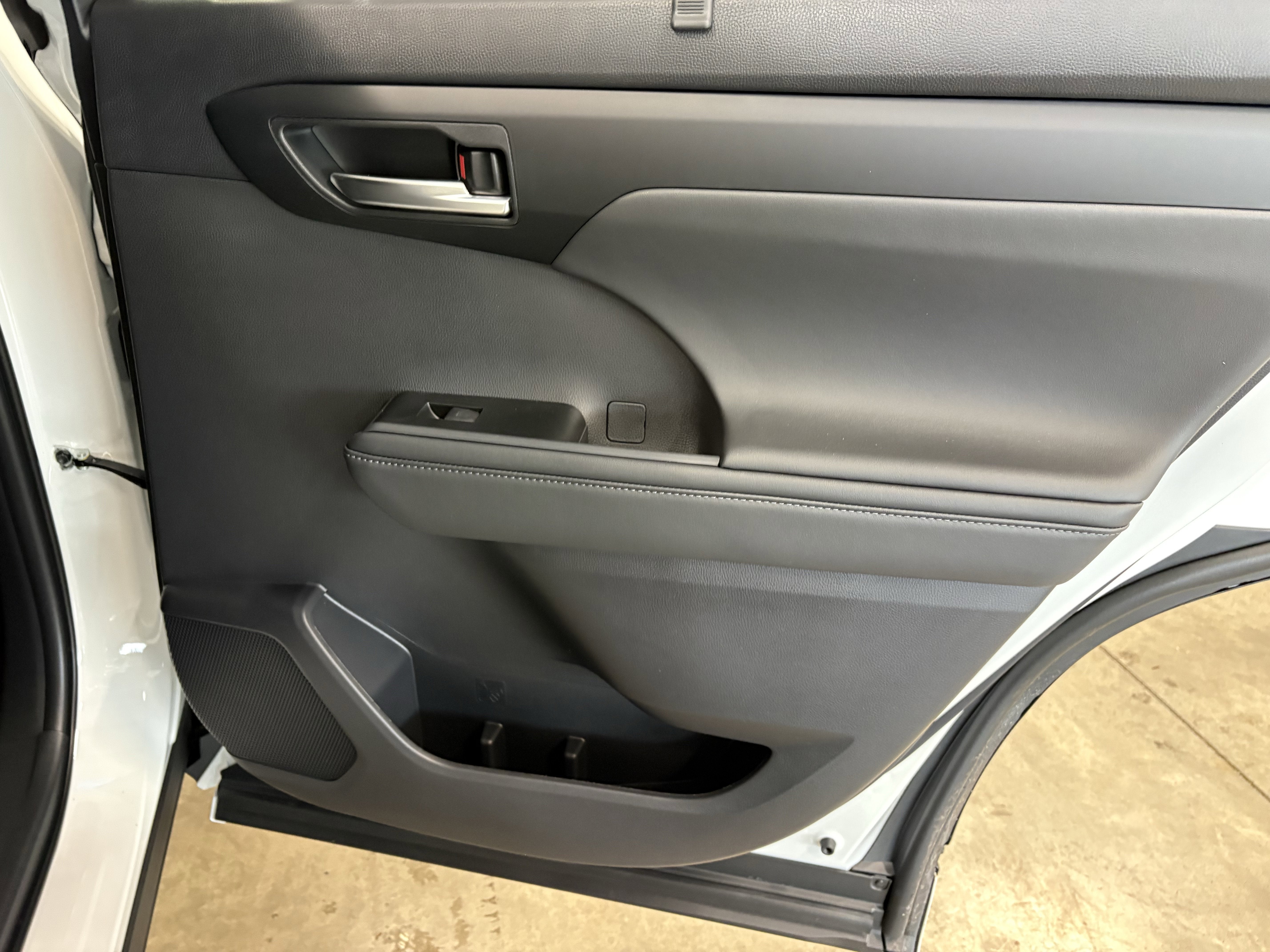 2026 Toyota Highlander Hybrid XLE AWD