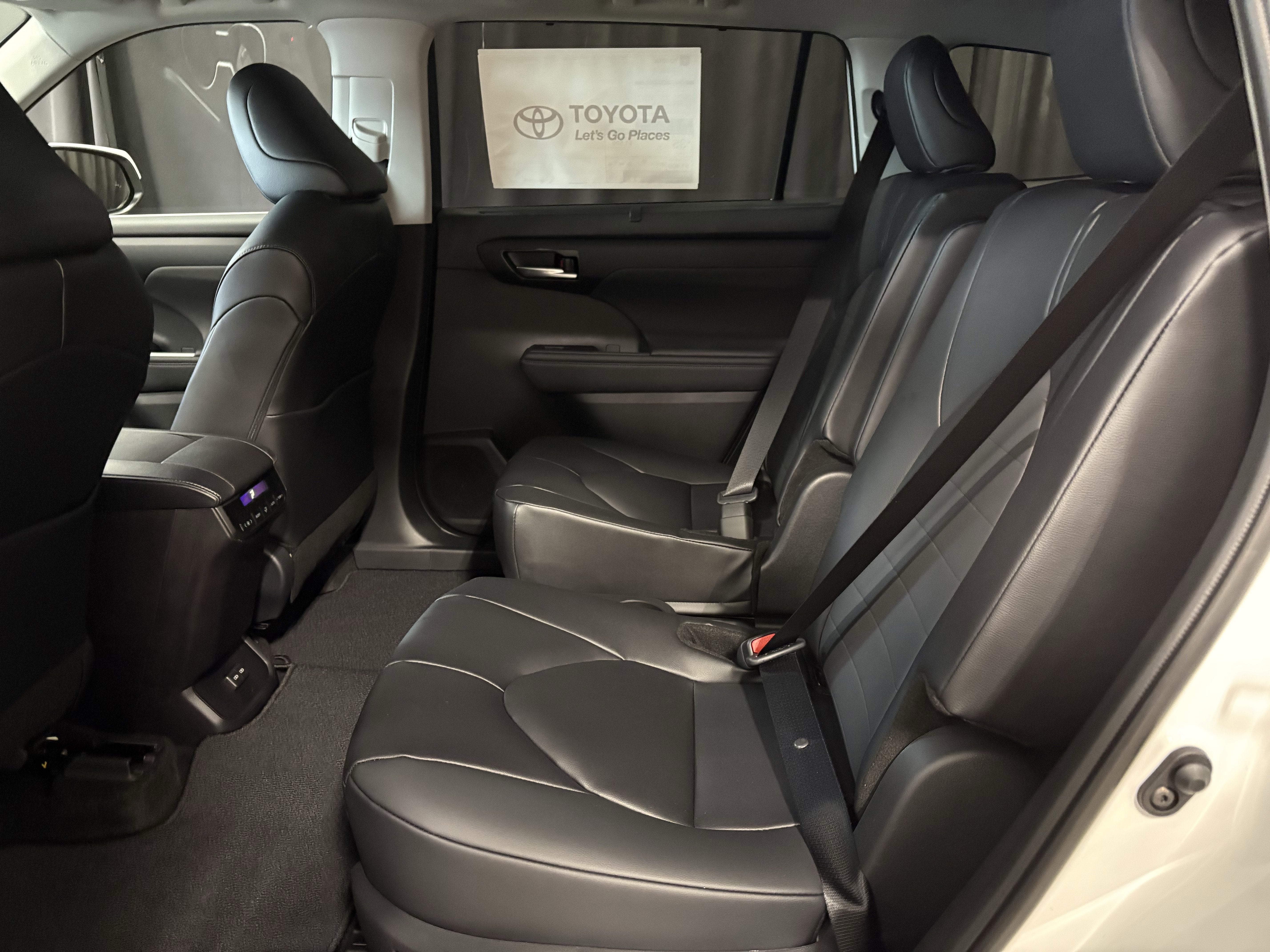 2026 Toyota Highlander Hybrid XLE AWD