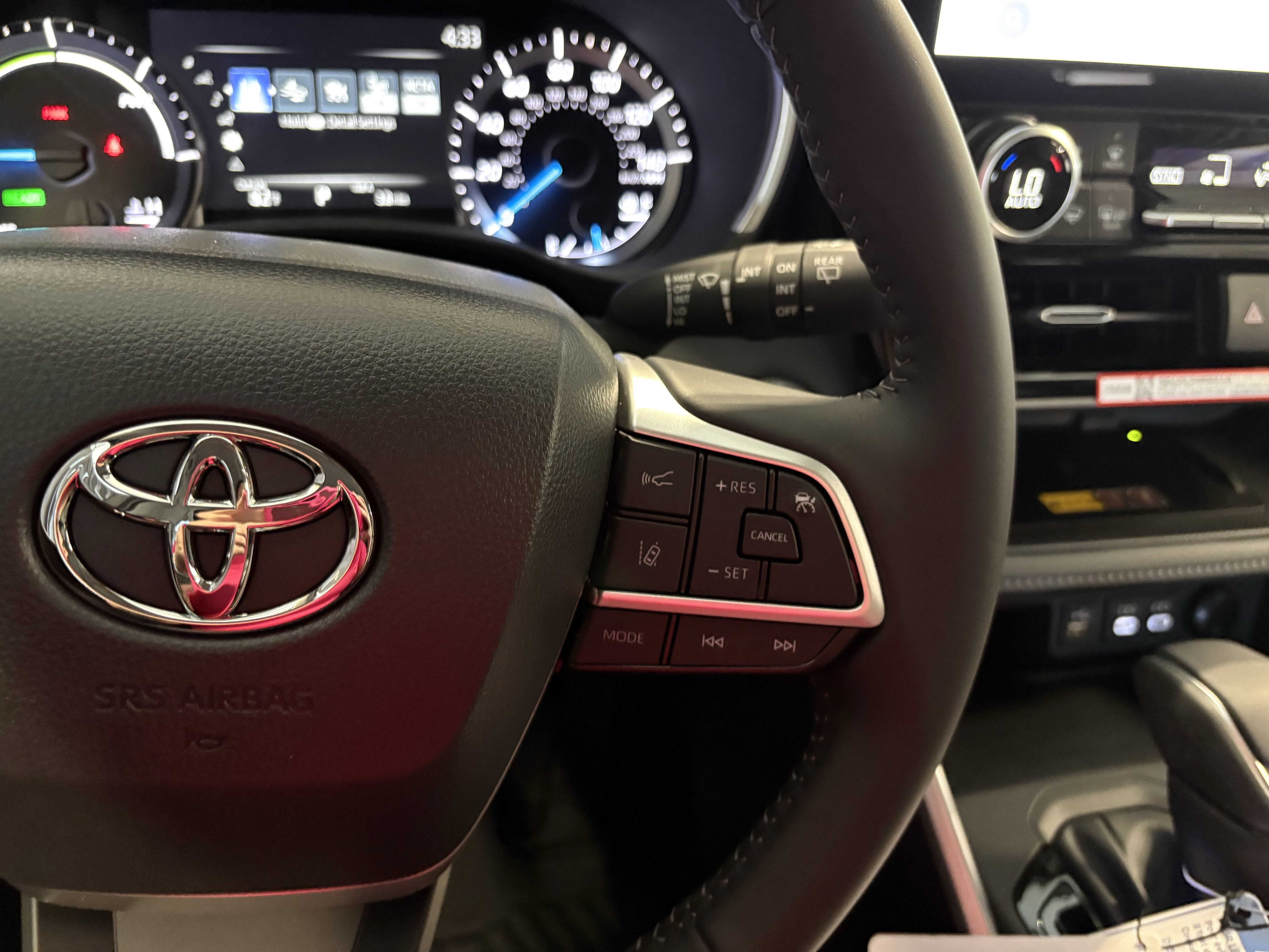 2026 Toyota Highlander Hybrid XLE AWD