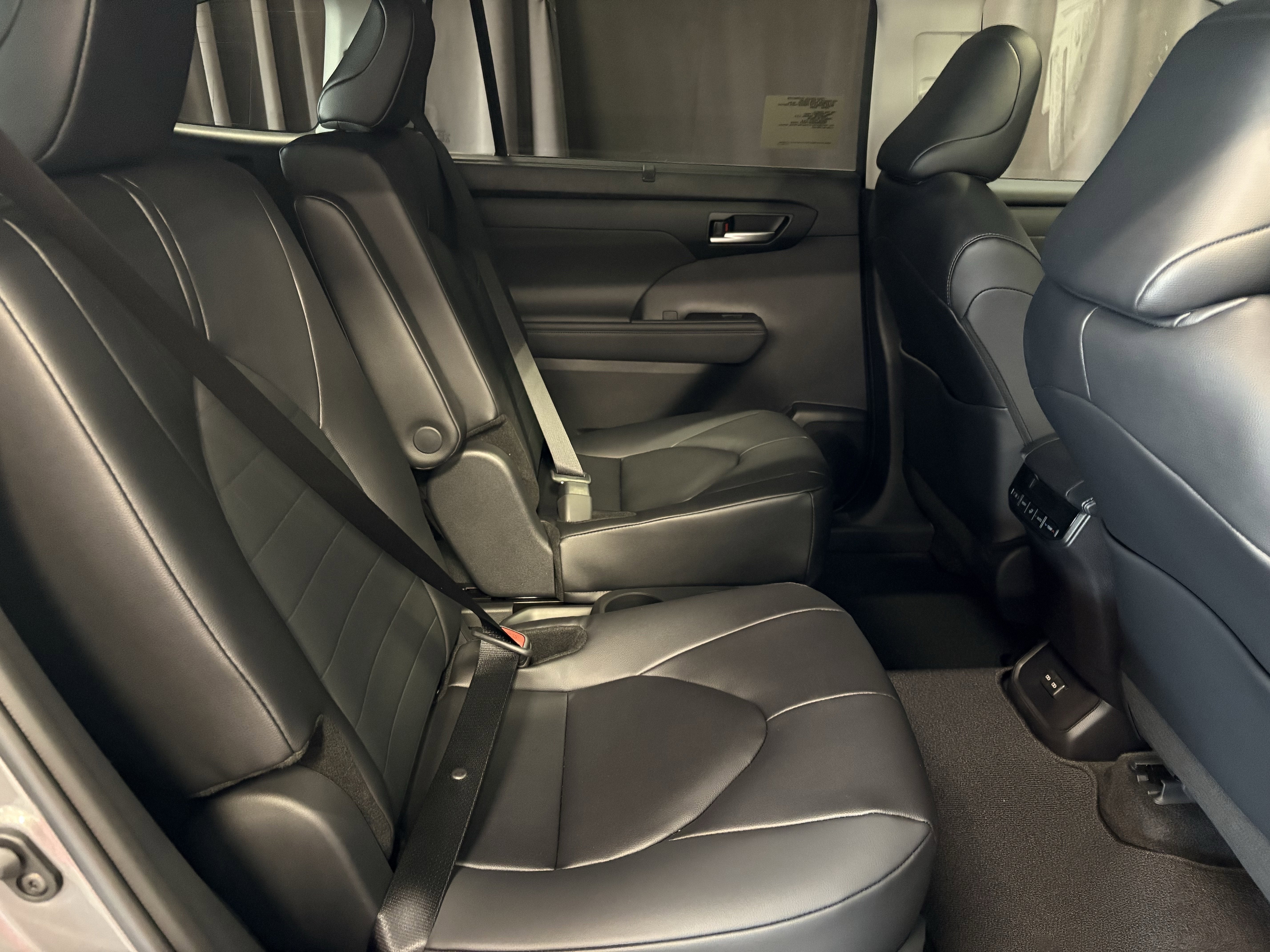 2026 Toyota Highlander Hybrid XLE AWD