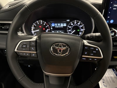 2026 Toyota Highlander XLE AWD