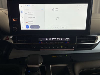 2026 Toyota Sienna XLE FWD