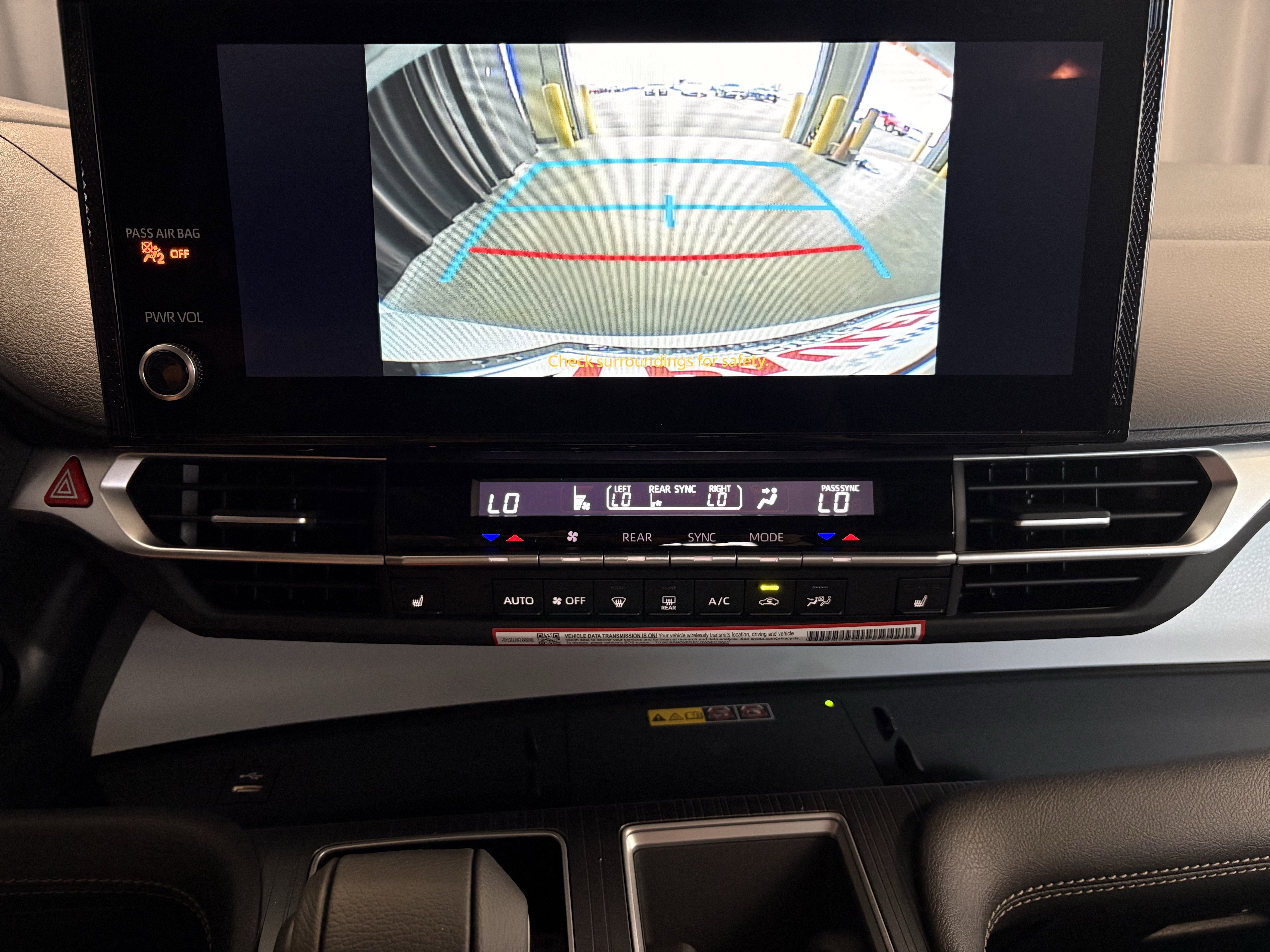 2026 Toyota Sienna XLE FWD