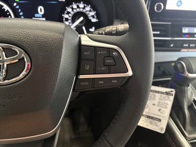 2026 Toyota Sienna XLE FWD