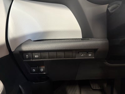 2026 Toyota Sienna XLE FWD