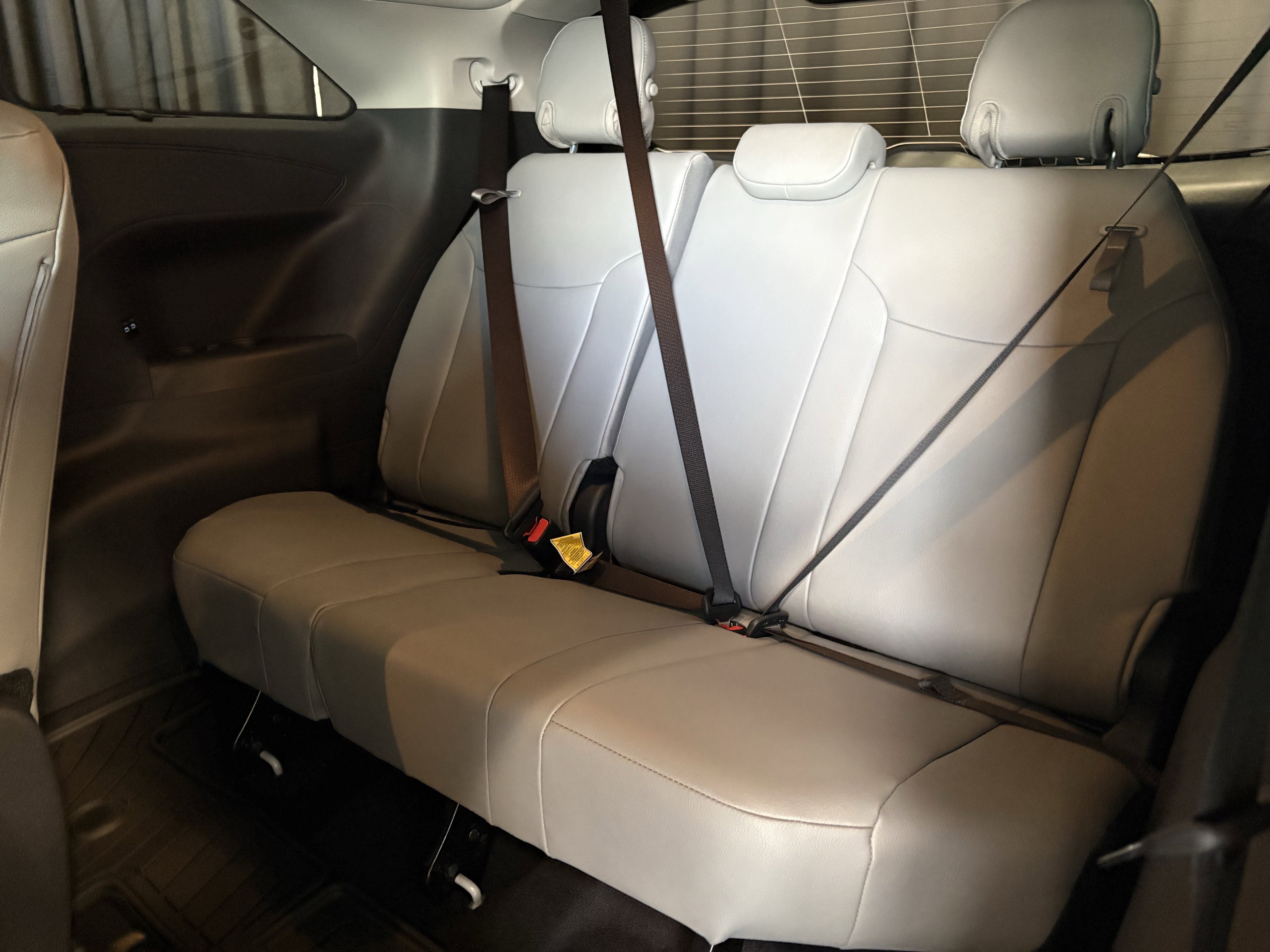 2026 Toyota Sienna XLE FWD