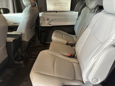 2026 Toyota Sienna XLE FWD