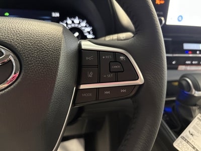 2026 Toyota Sienna XLE FWD