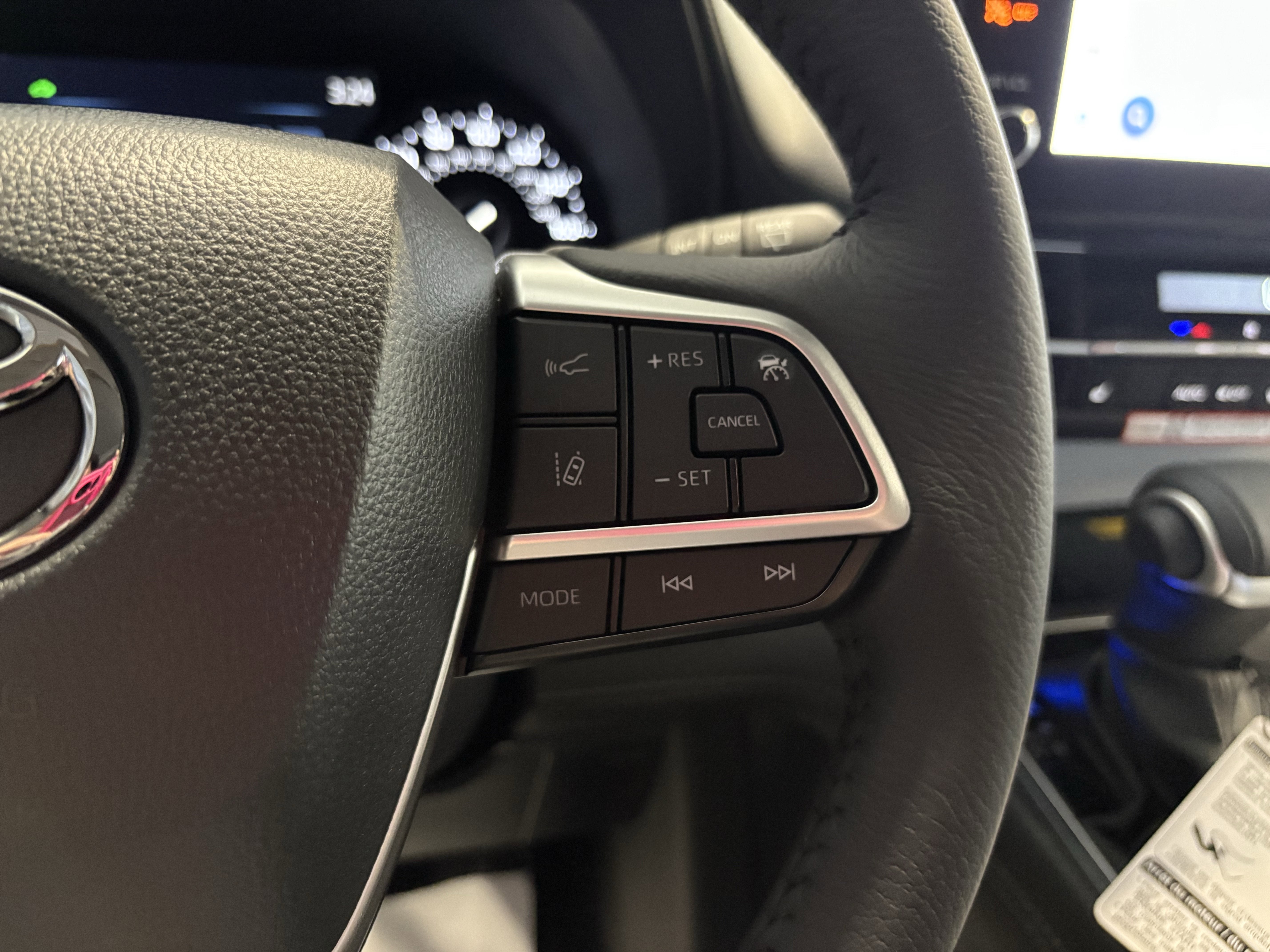 2026 Toyota Sienna XLE FWD