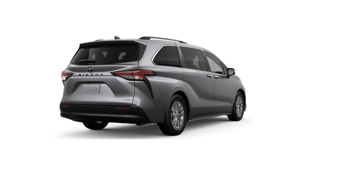 2026 Toyota Sienna XLE FWD