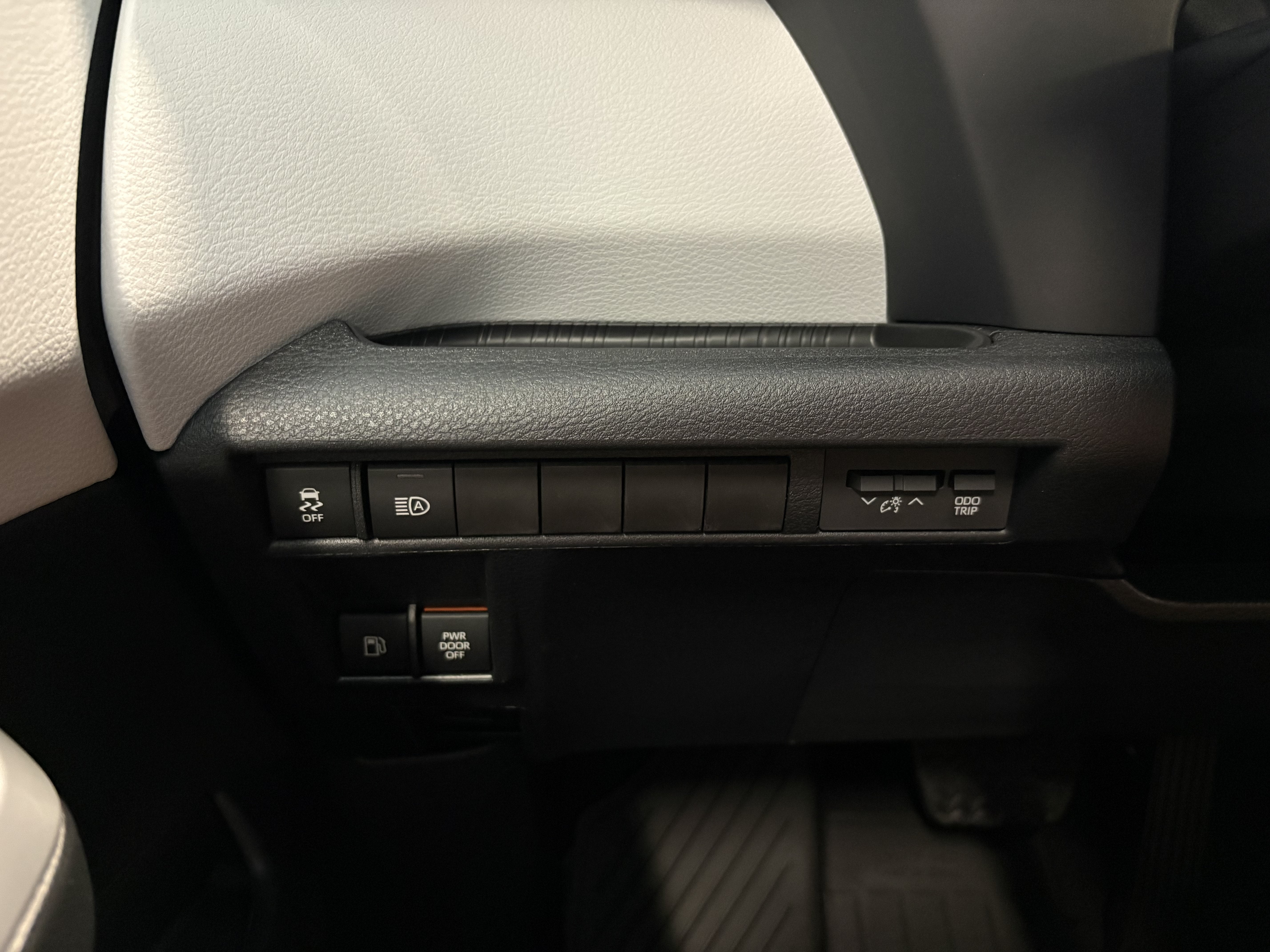 2026 Toyota Sienna XLE FWD