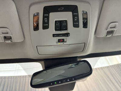 2026 Toyota Sienna XLE FWD