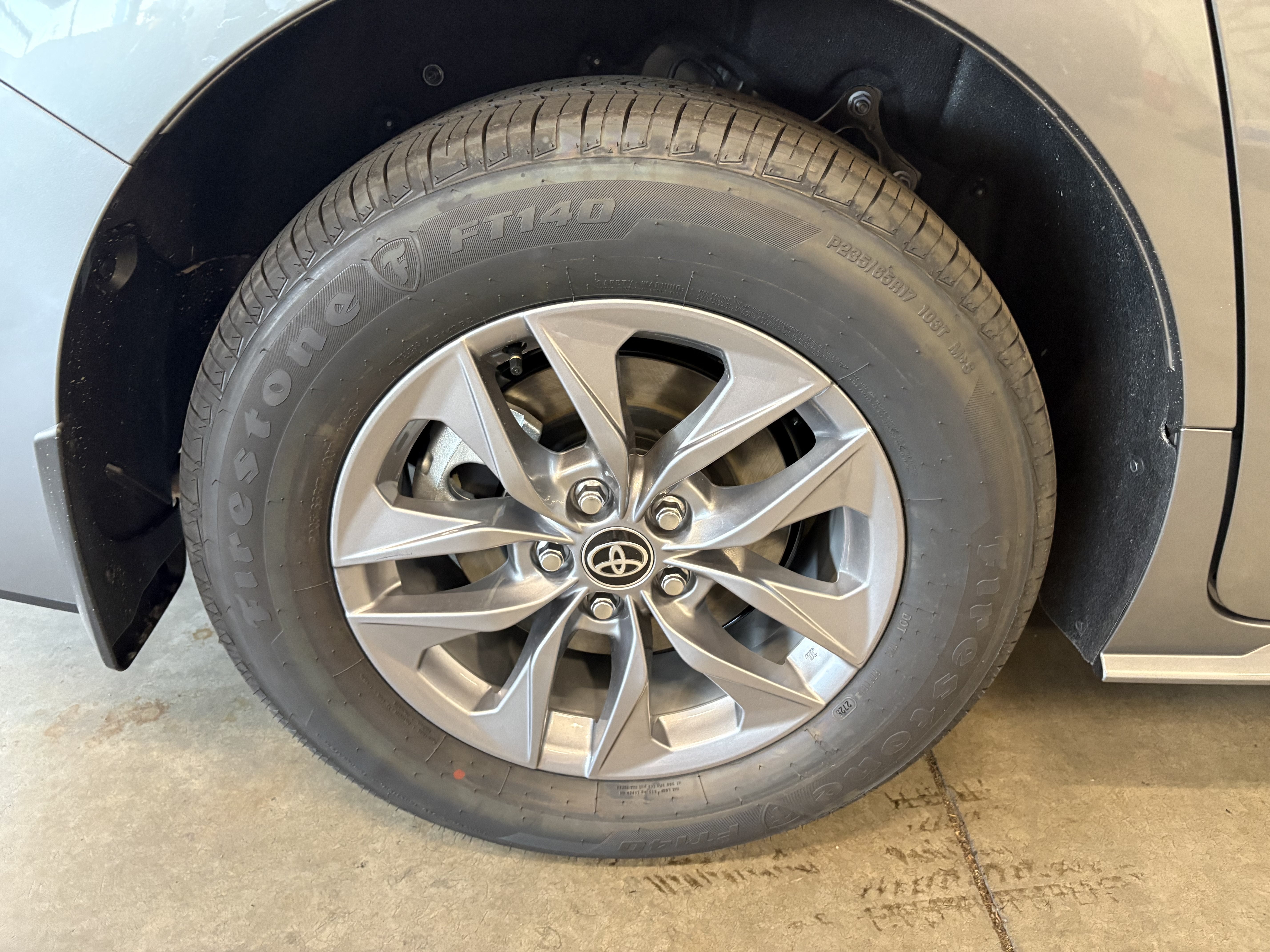 2026 Toyota Sienna XLE FWD