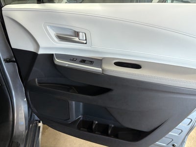 2026 Toyota Sienna XLE FWD