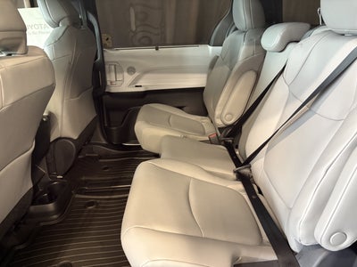 2026 Toyota Sienna XLE FWD