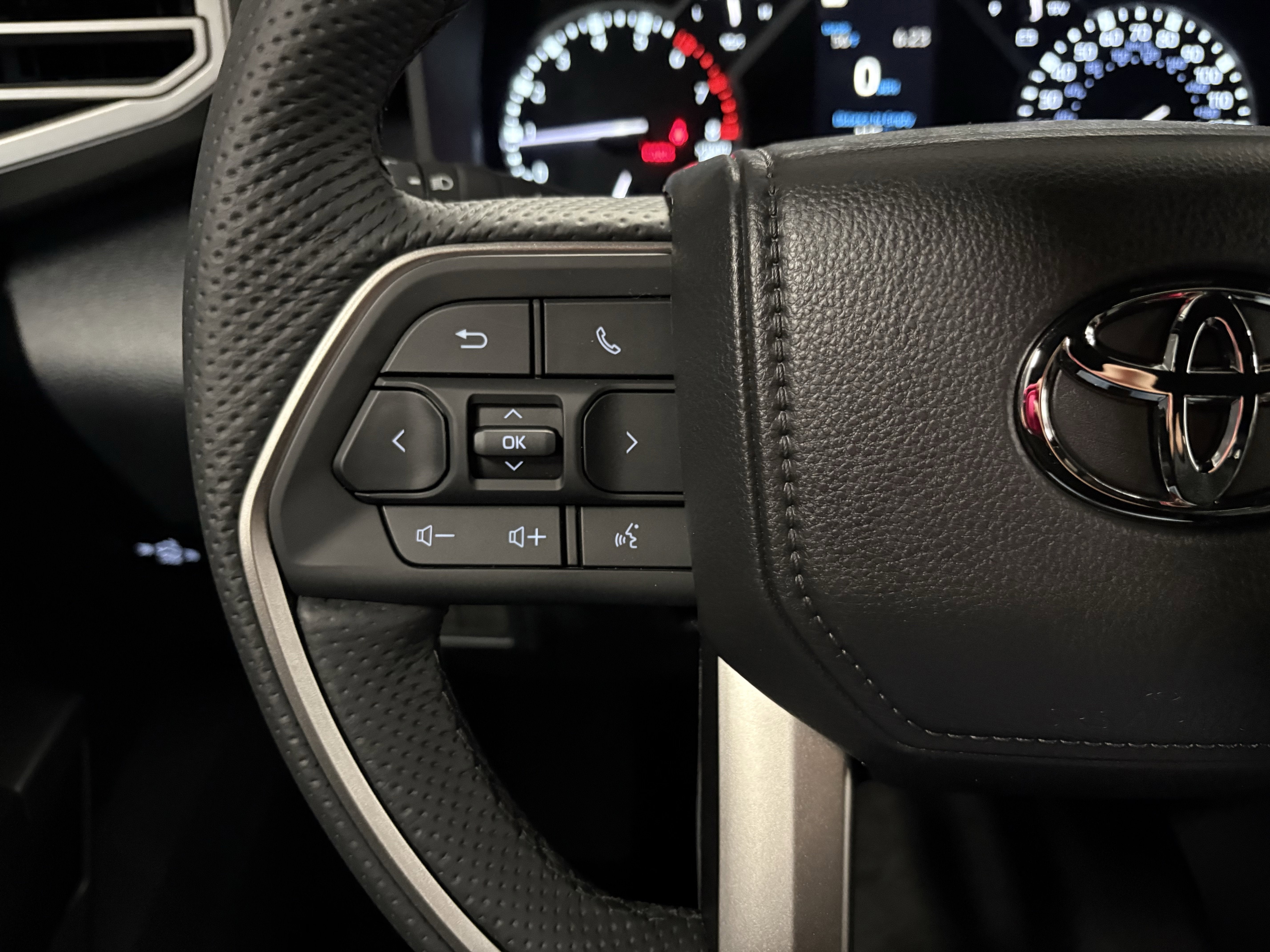 2026 Toyota Tundra SR5 - TRD Off Road Premium 4WD