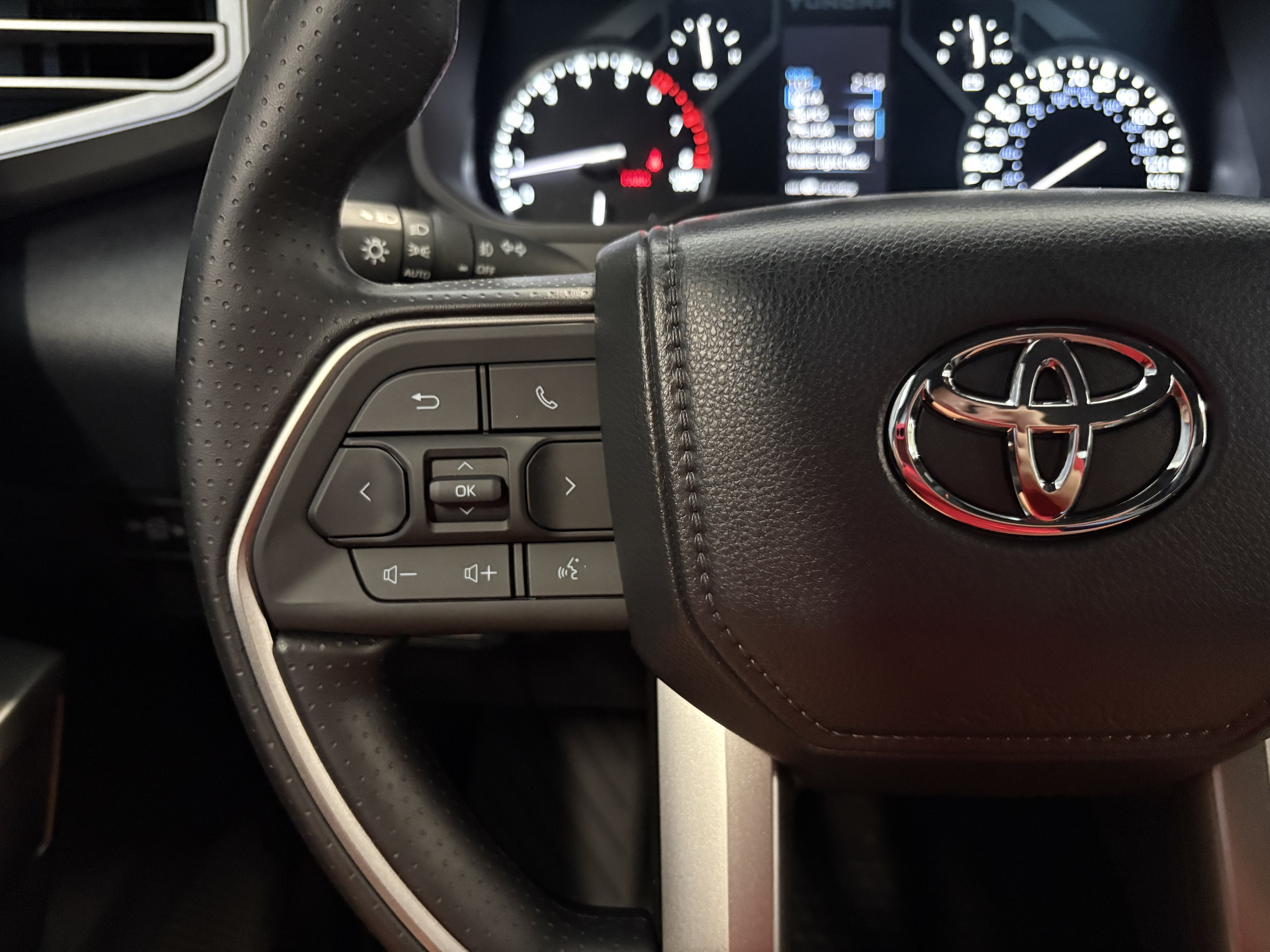 2026 Toyota Tundra SR5 4WD