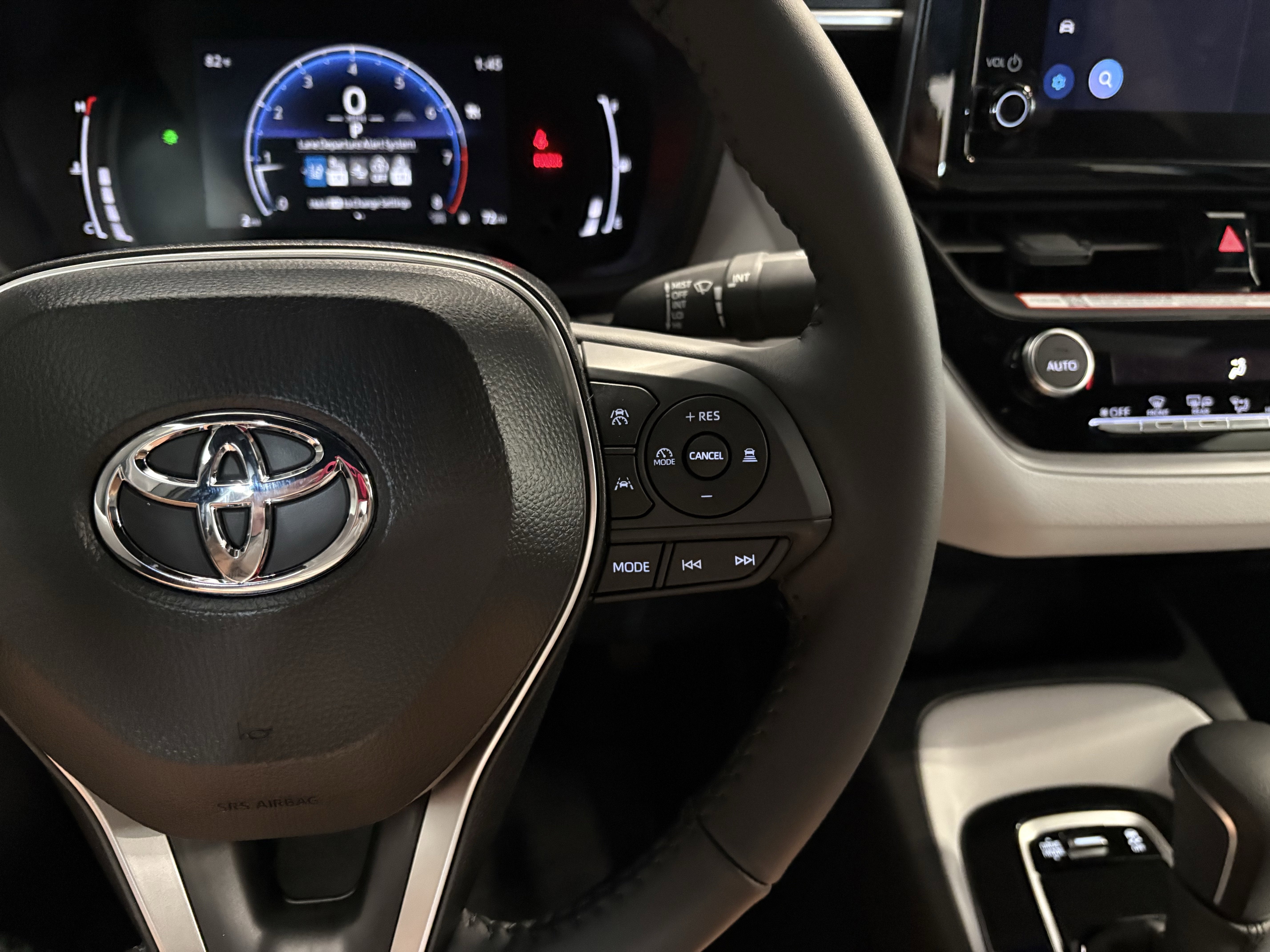 2026 Toyota Corolla SE FWD