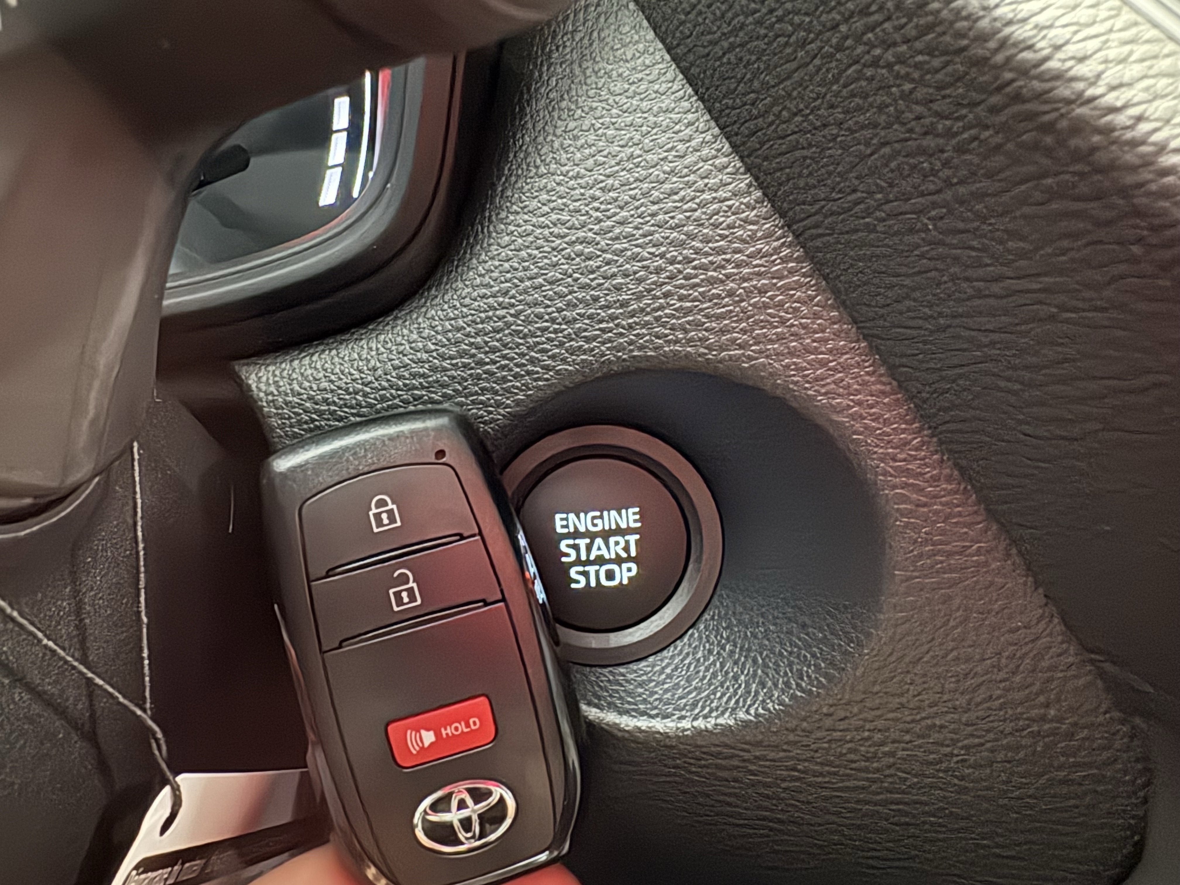 2026 Toyota Corolla Cross LE FWD