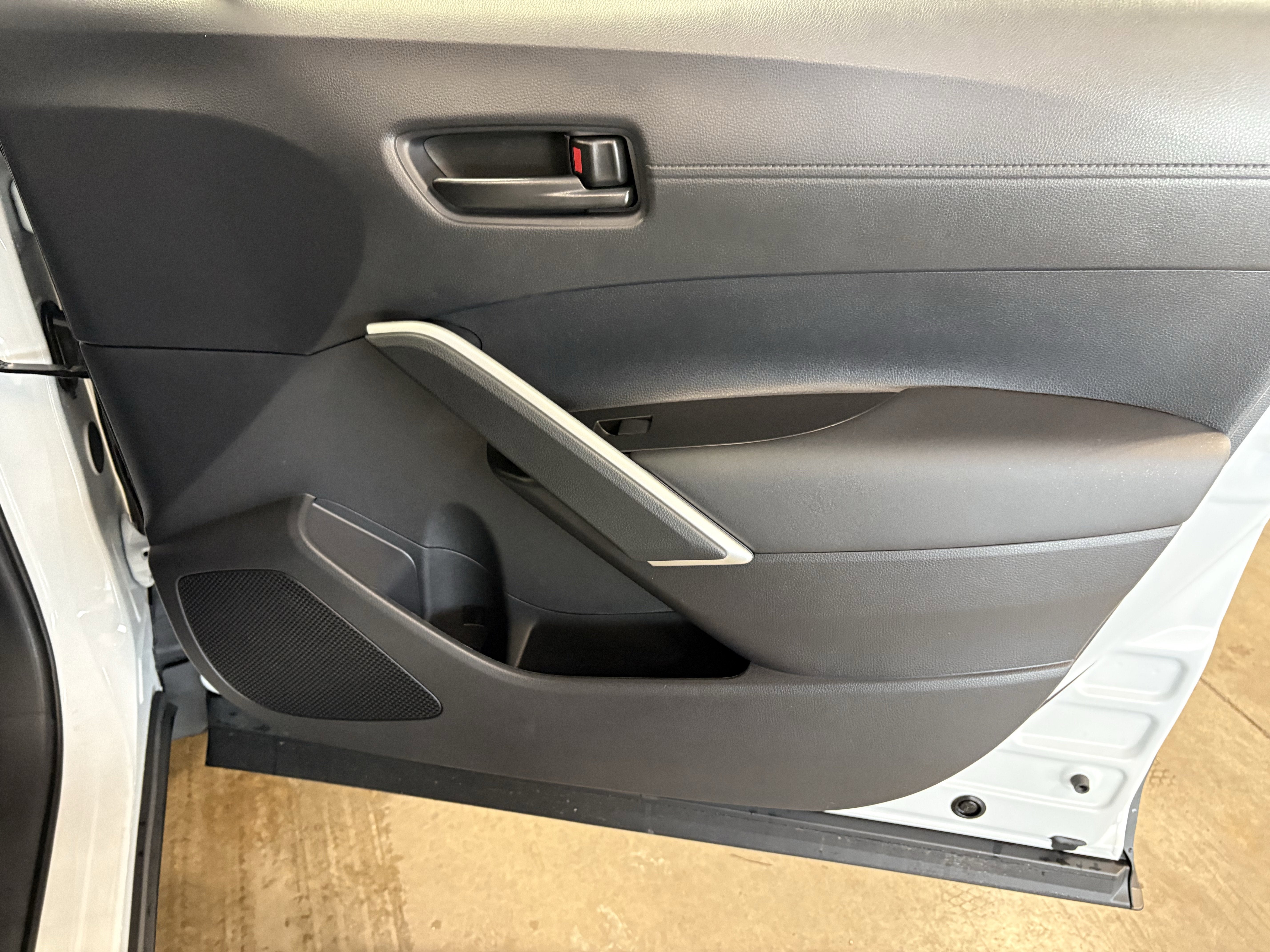 2026 Toyota Corolla Cross LE FWD