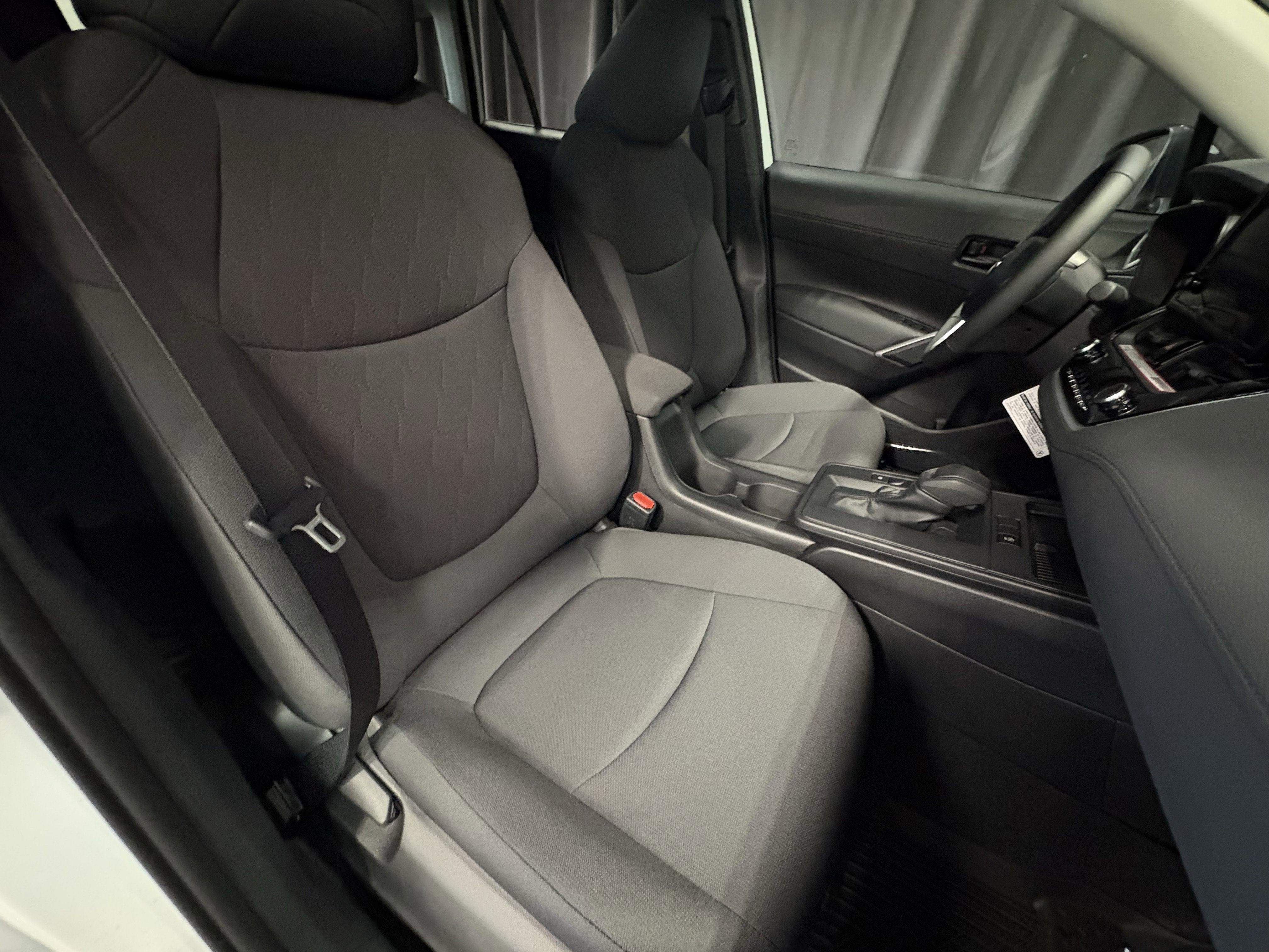 2026 Toyota Corolla Cross LE FWD