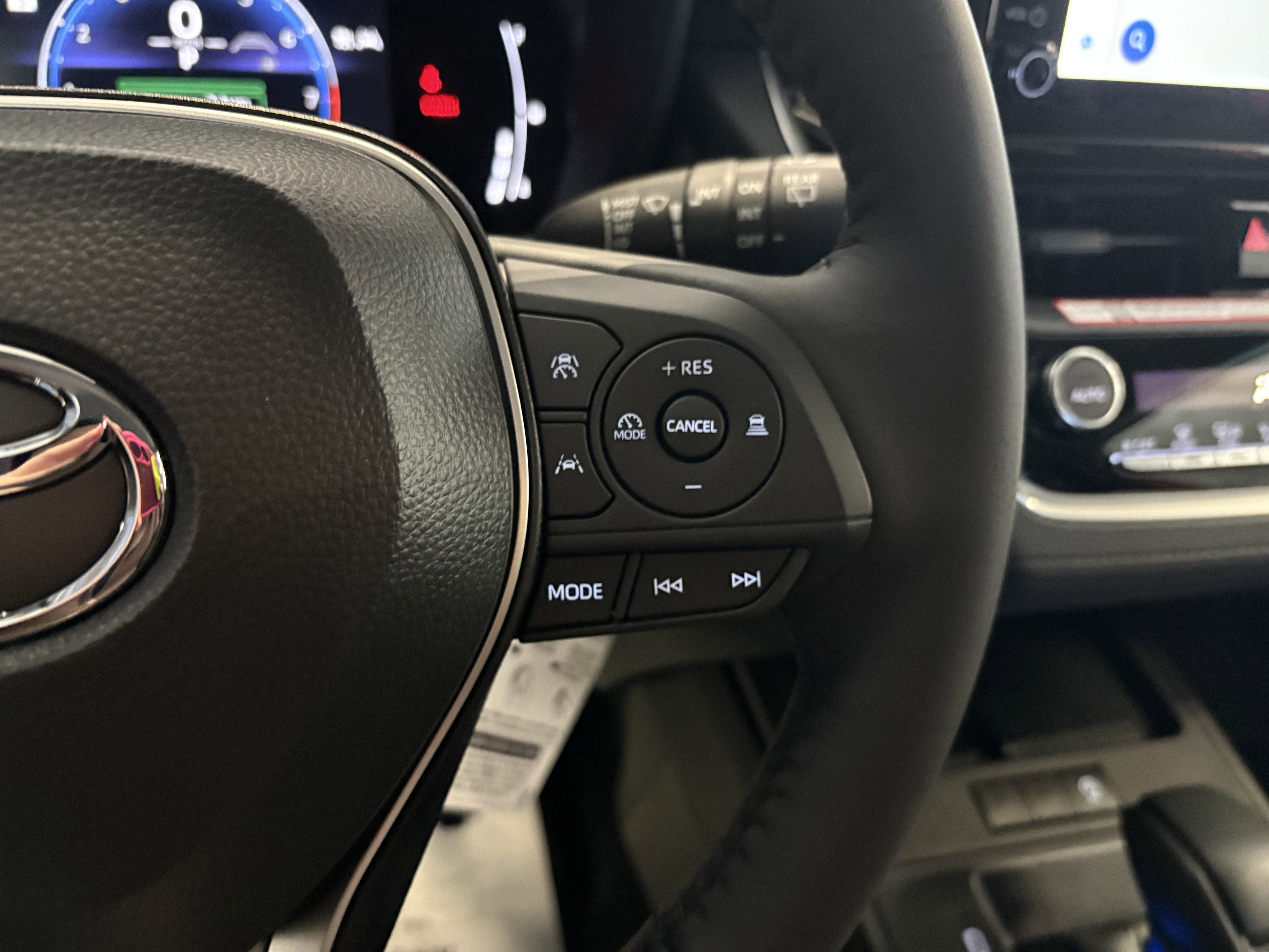 2026 Toyota Corolla Cross LE FWD