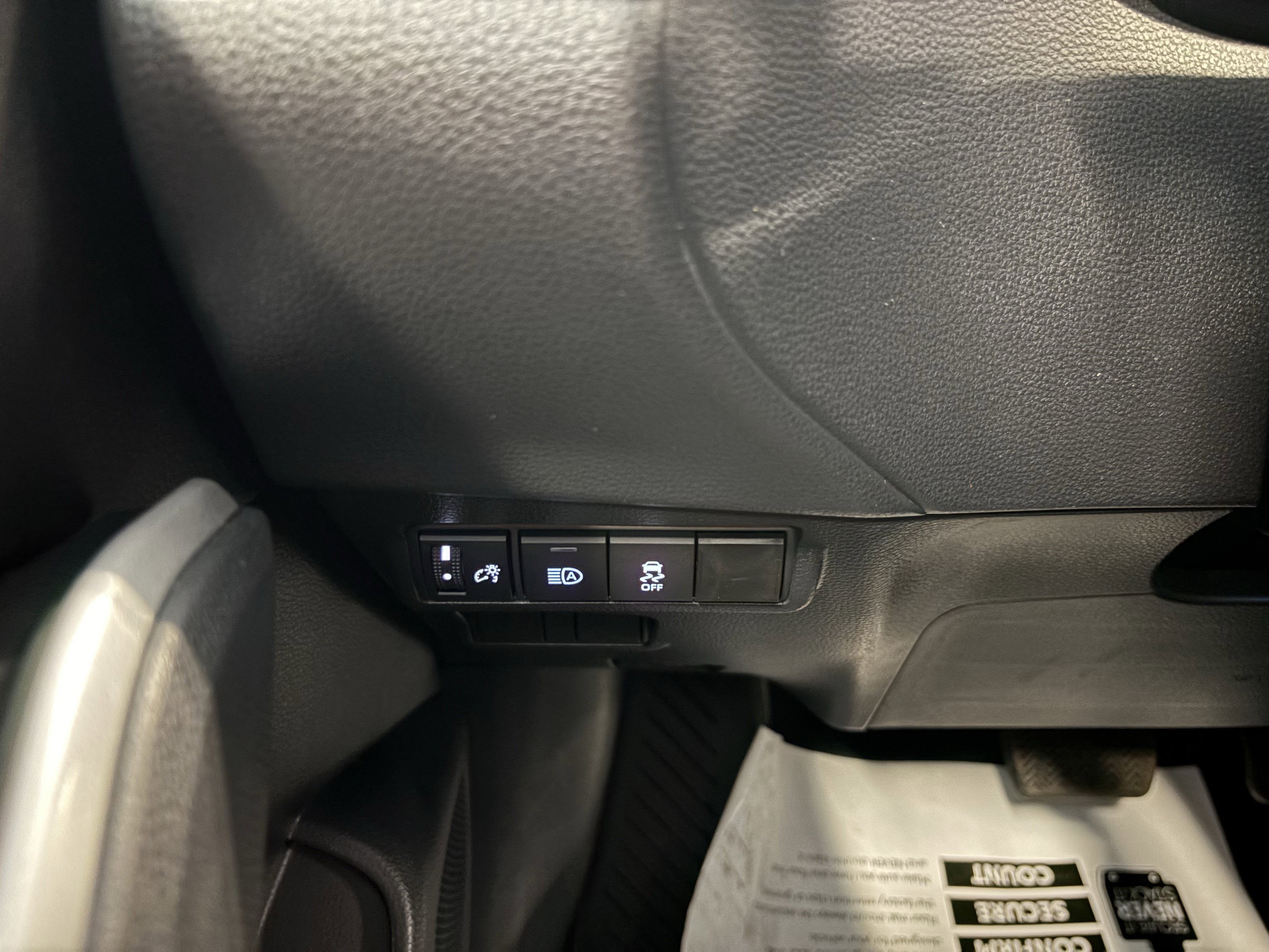 2026 Toyota Corolla Cross LE FWD