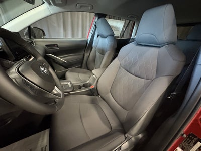 2026 Toyota Corolla Cross LE FWD