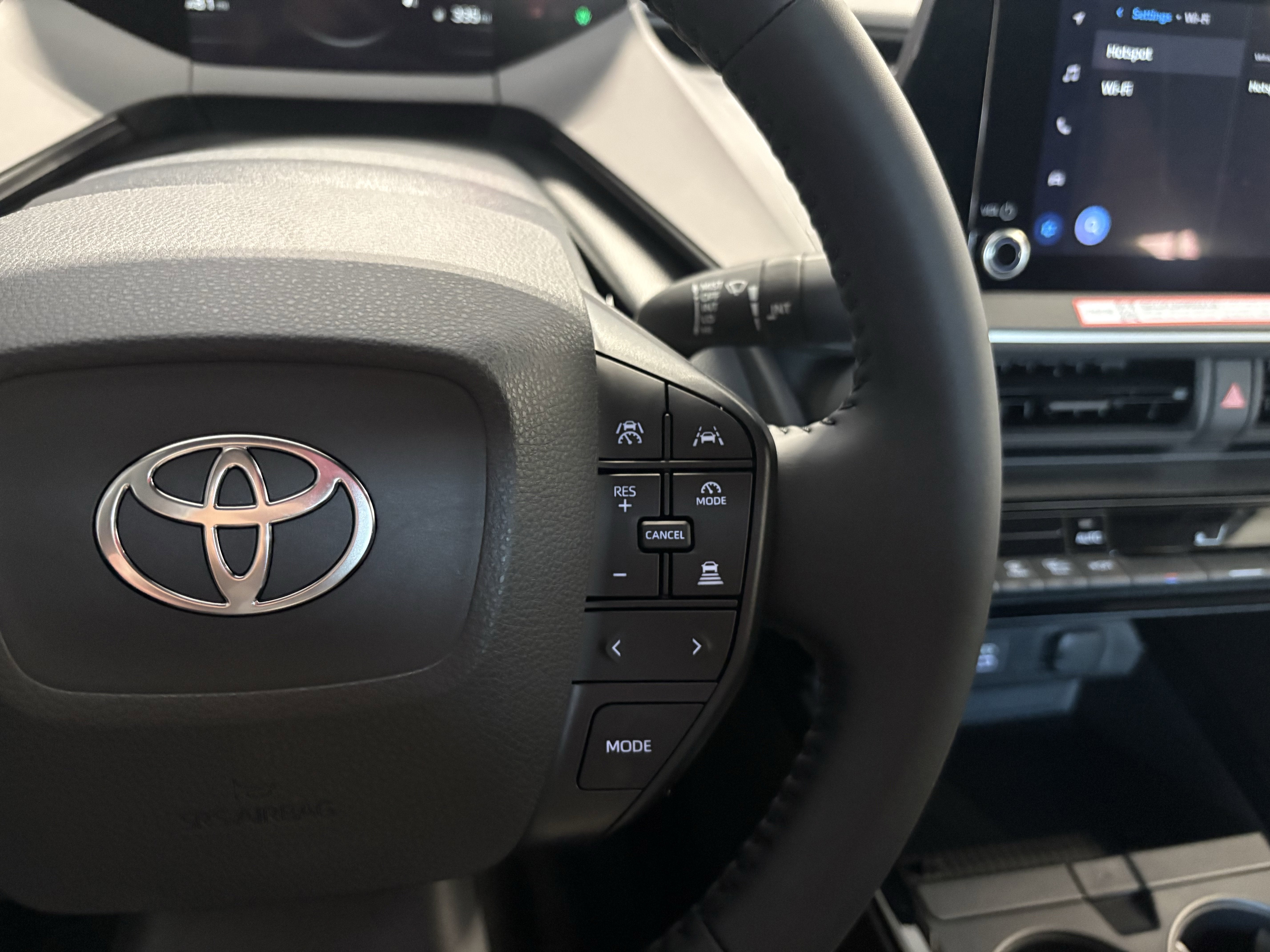 2026 Toyota Prius LE FWD