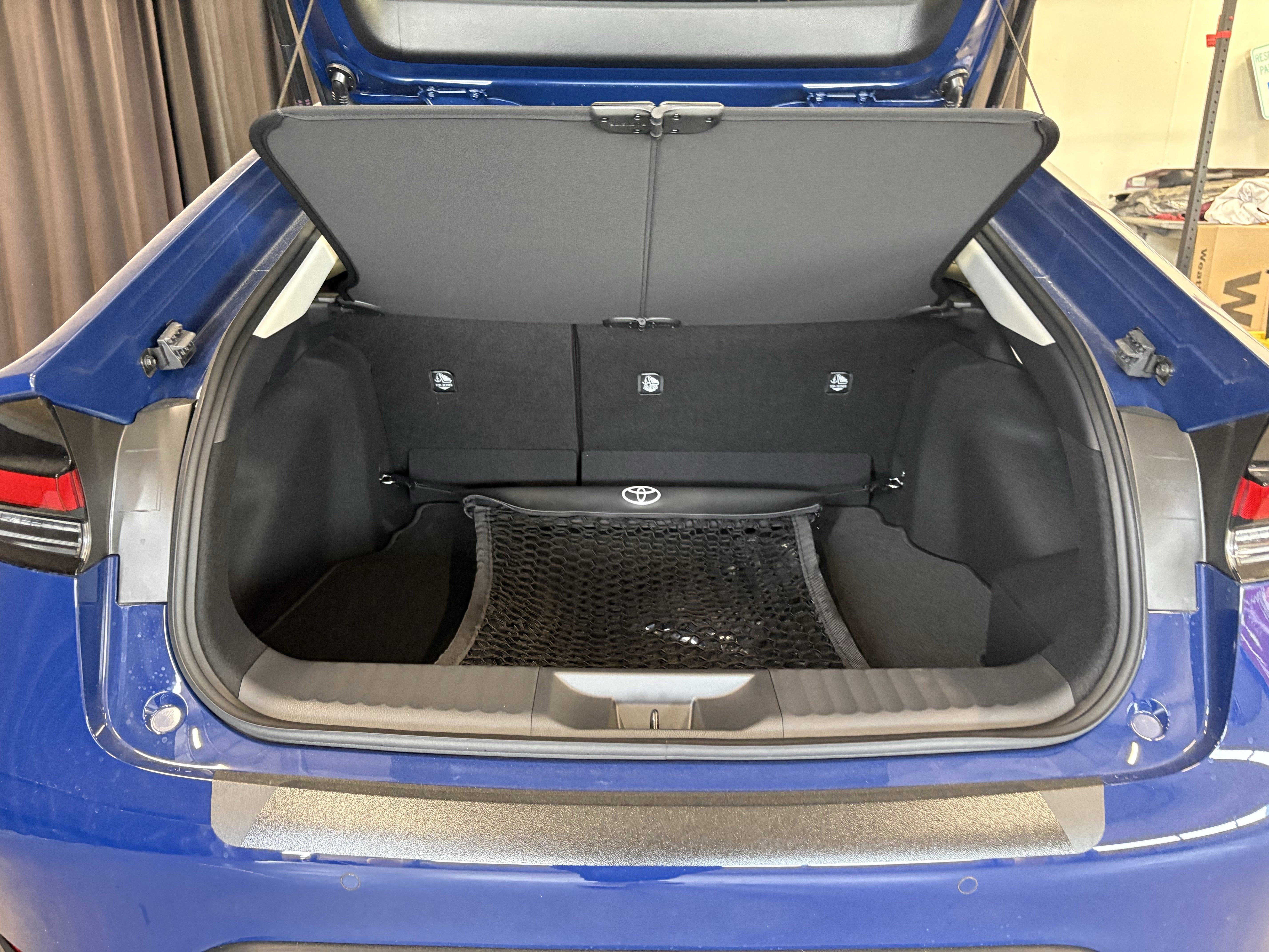 2026 Toyota Prius LE FWD