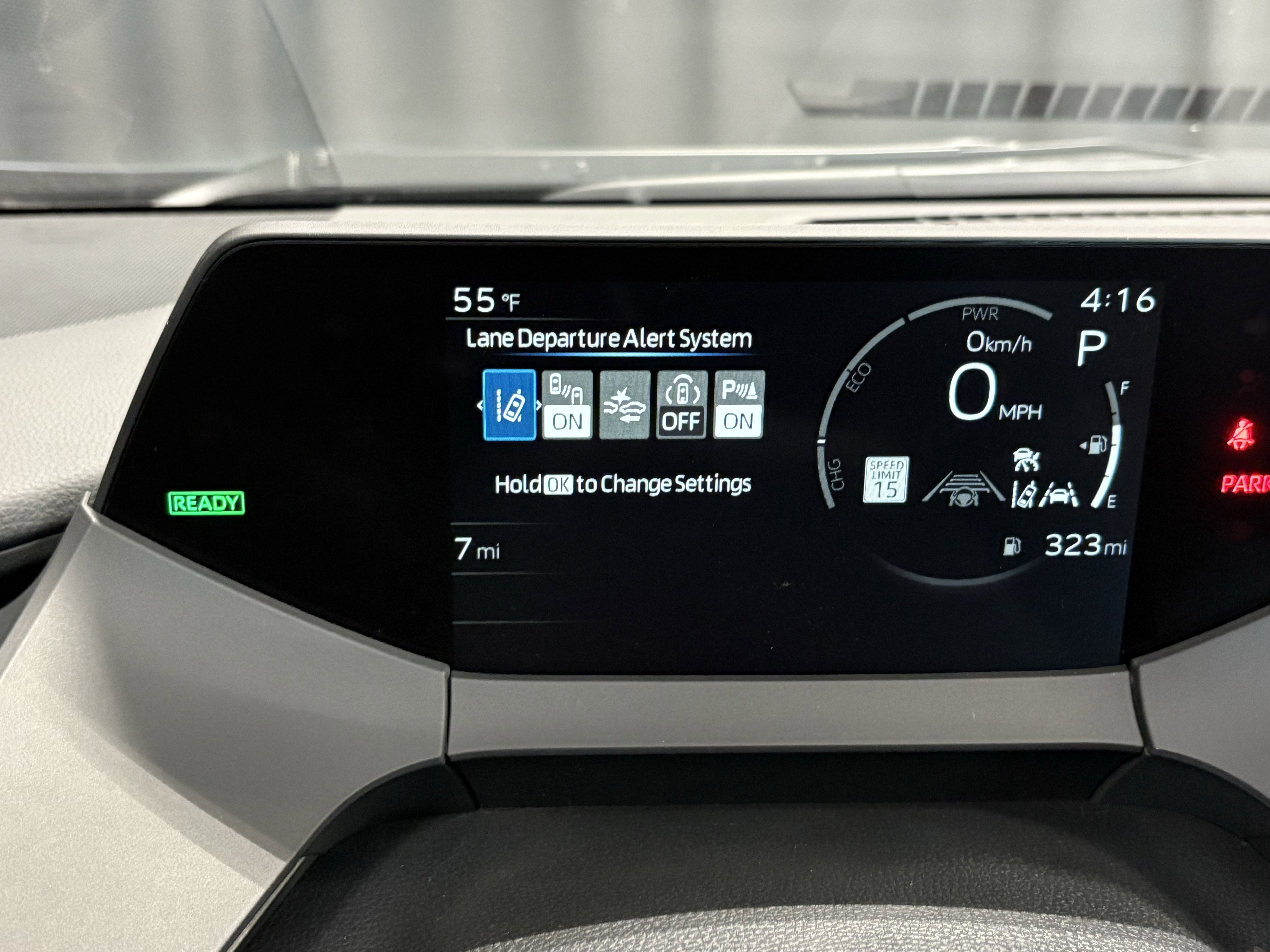 2026 Toyota Prius LE FWD