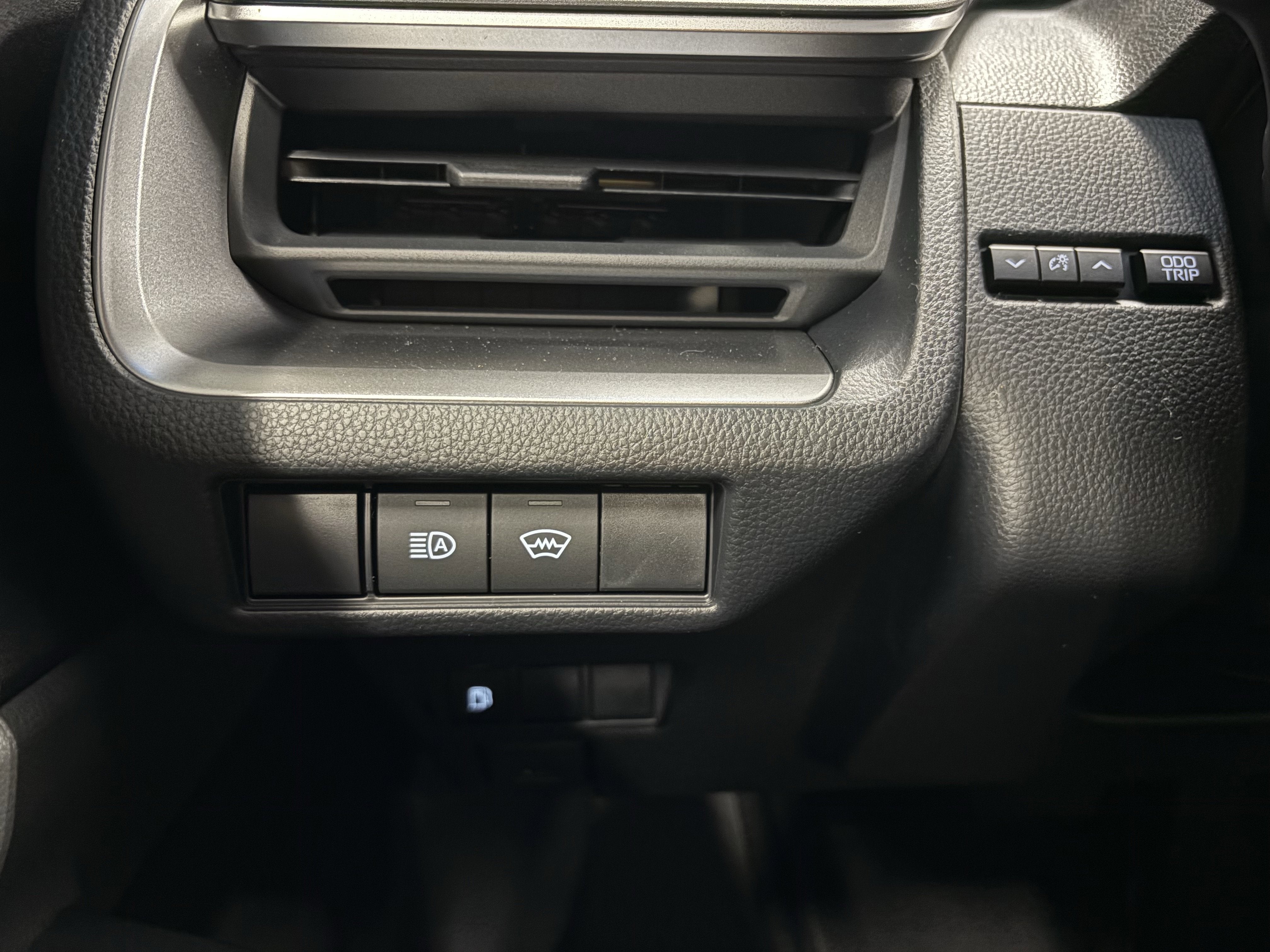 2026 Toyota Prius LE FWD