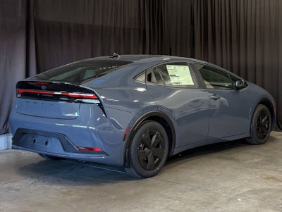 2026 Toyota Prius LE FWD