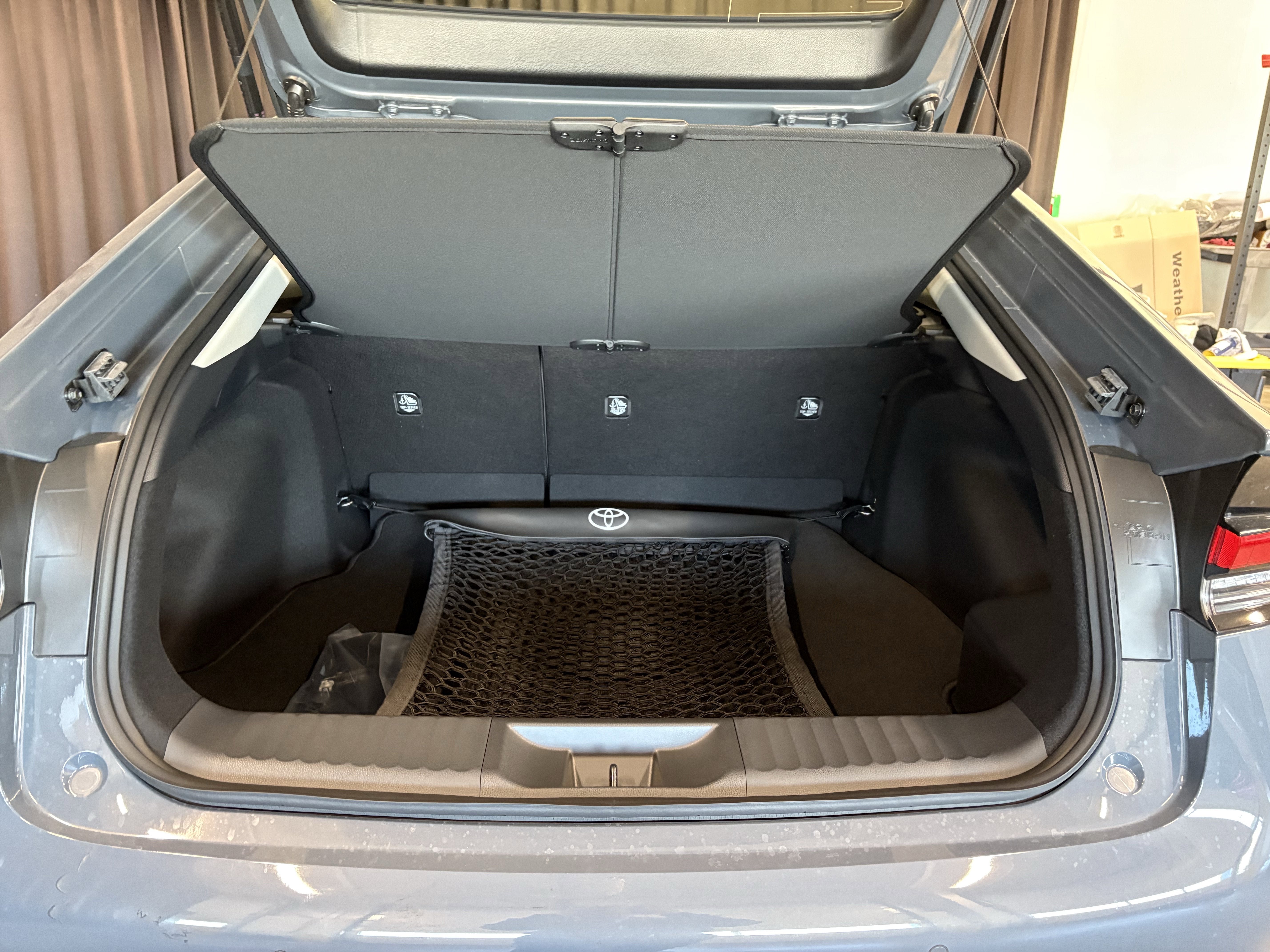 2026 Toyota Prius LE FWD