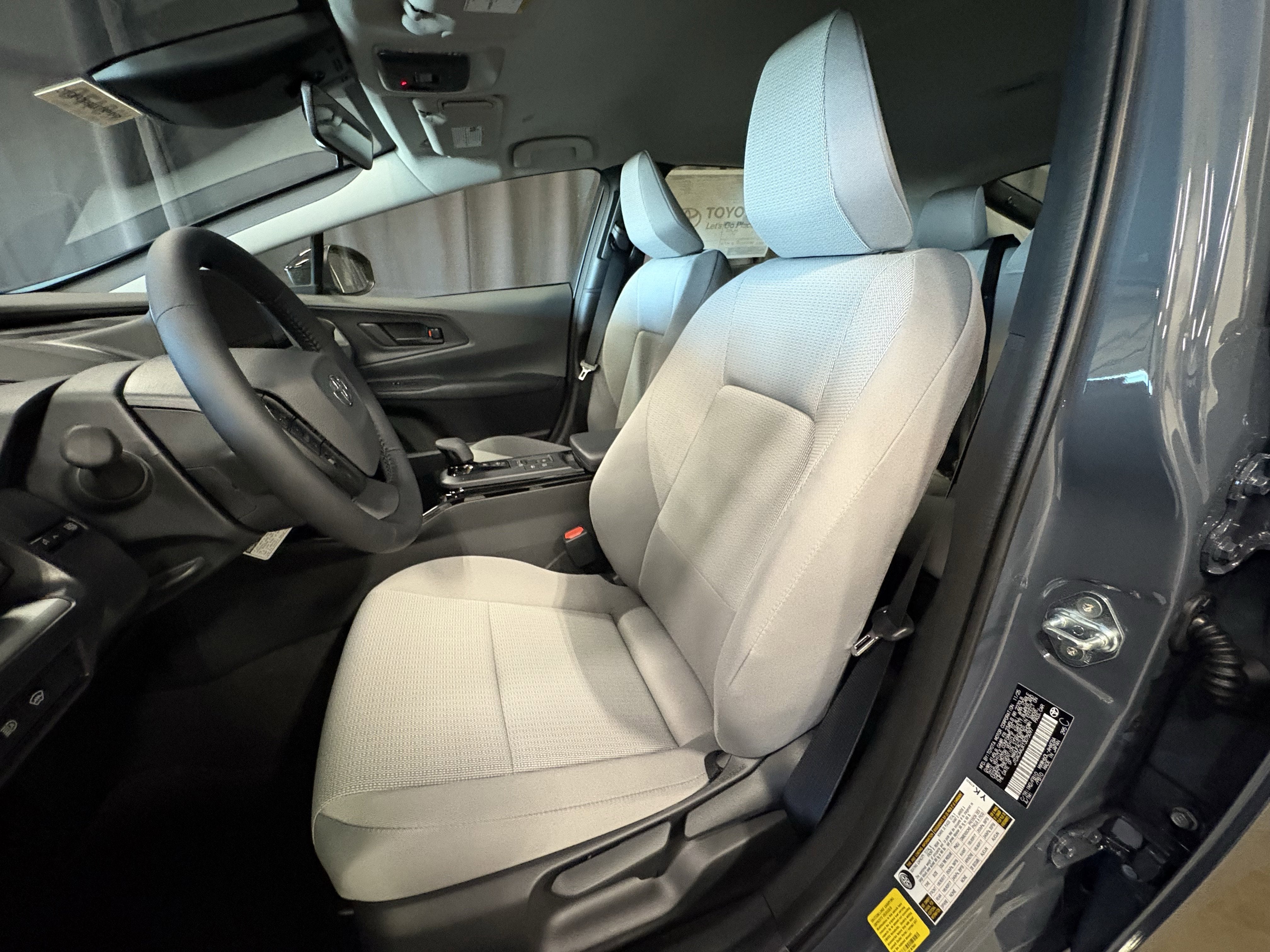 2026 Toyota Prius LE FWD