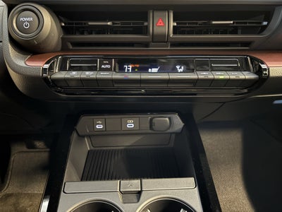 2026 Toyota Prius Plug-In Hybrid SE FWD