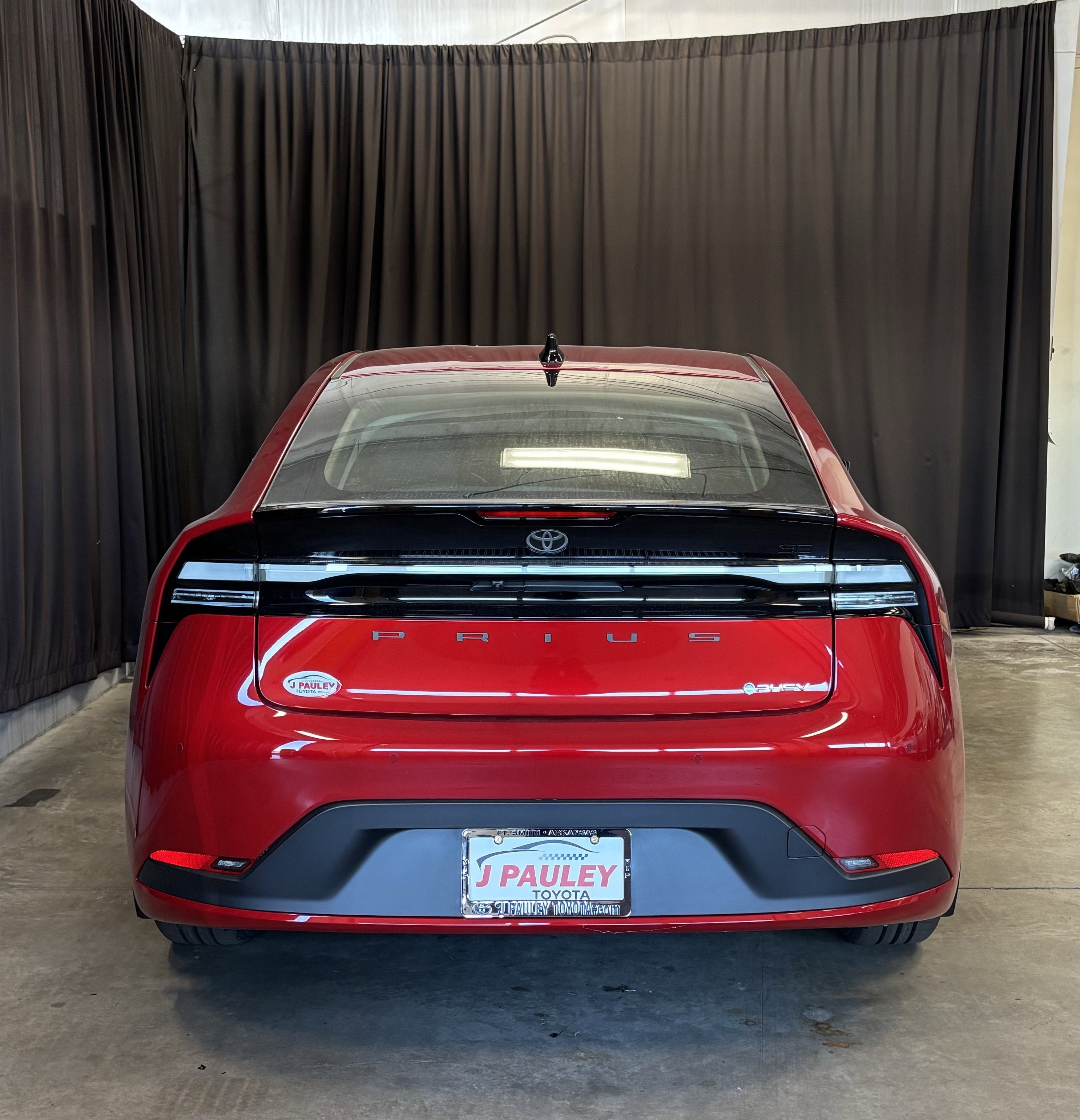 2026 Toyota Prius Plug-In Hybrid SE FWD