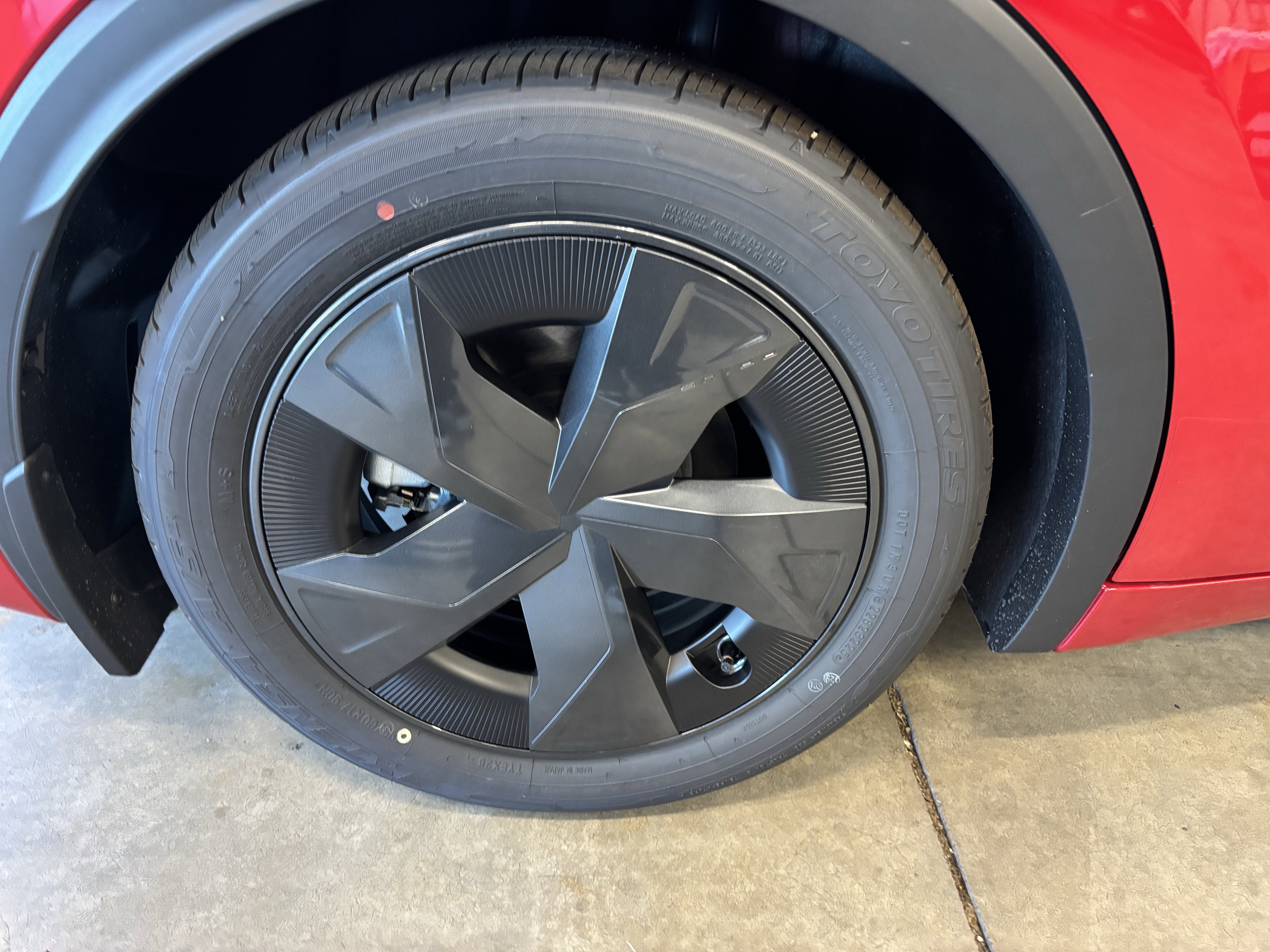 2026 Toyota Prius Plug-In Hybrid SE FWD