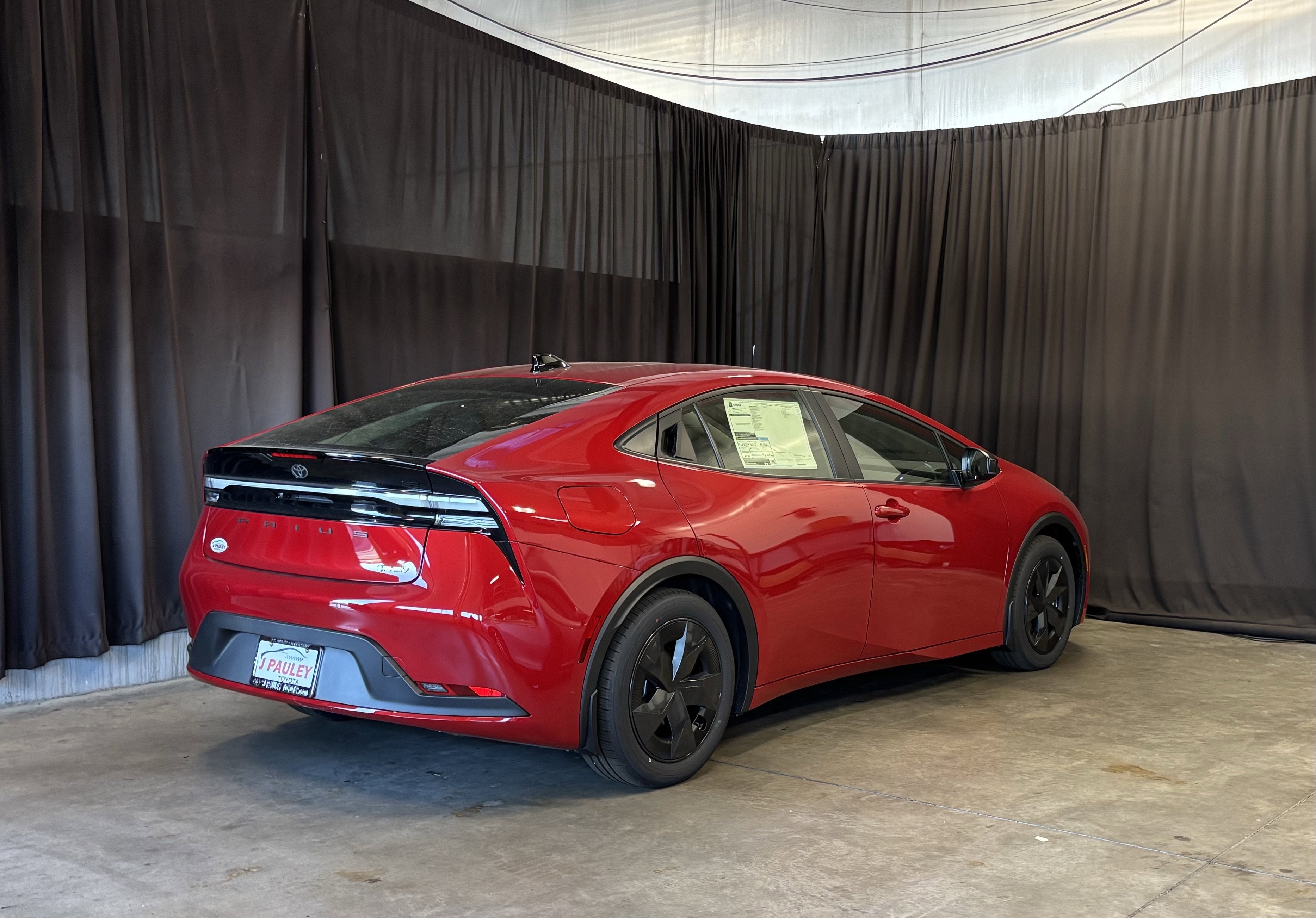 2026 Toyota Prius Plug-In Hybrid SE FWD