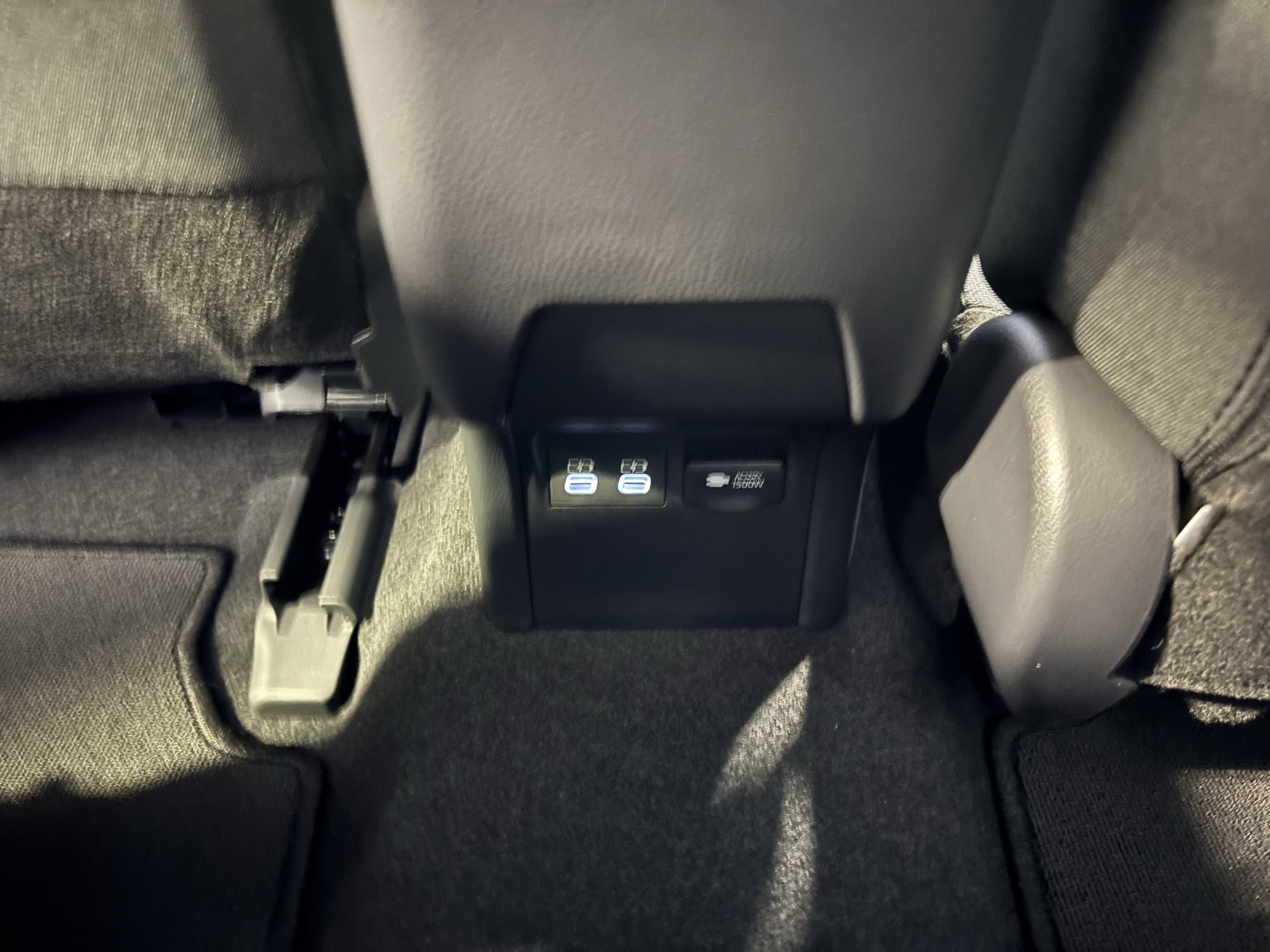 2026 Toyota Prius Plug-In Hybrid SE FWD