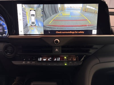 2026 Toyota Crown Platinum AWD