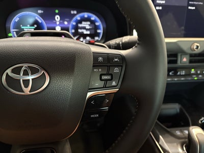 2026 Toyota Crown Platinum AWD