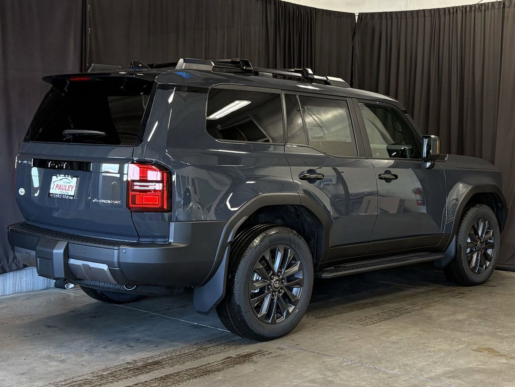 2026 Toyota Land Cruiser 4WD (Natl) 4WD