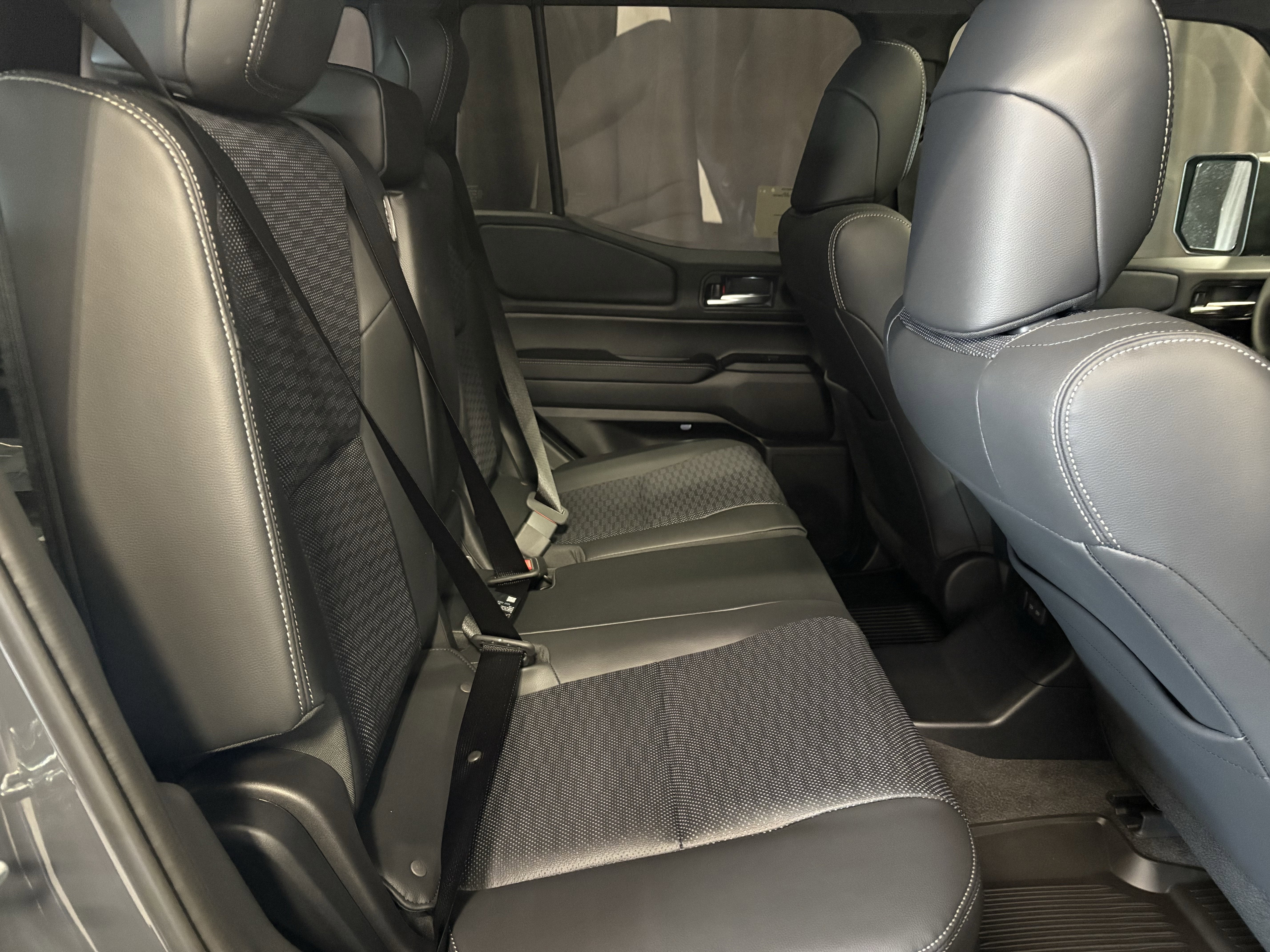 2026 Toyota Land Cruiser 4WD (Natl) 4WD