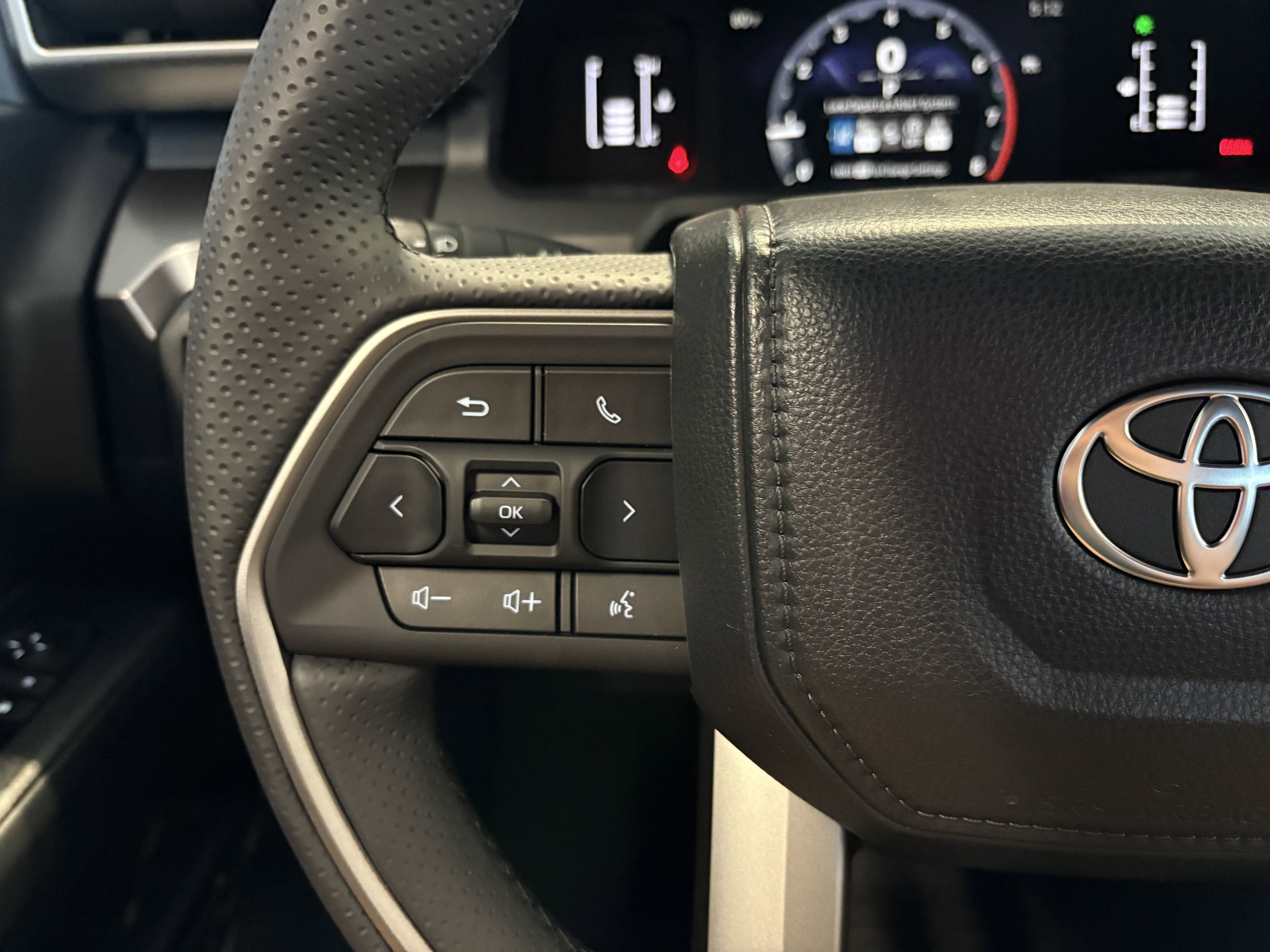 2026 Toyota 4Runner SR5 4WD
