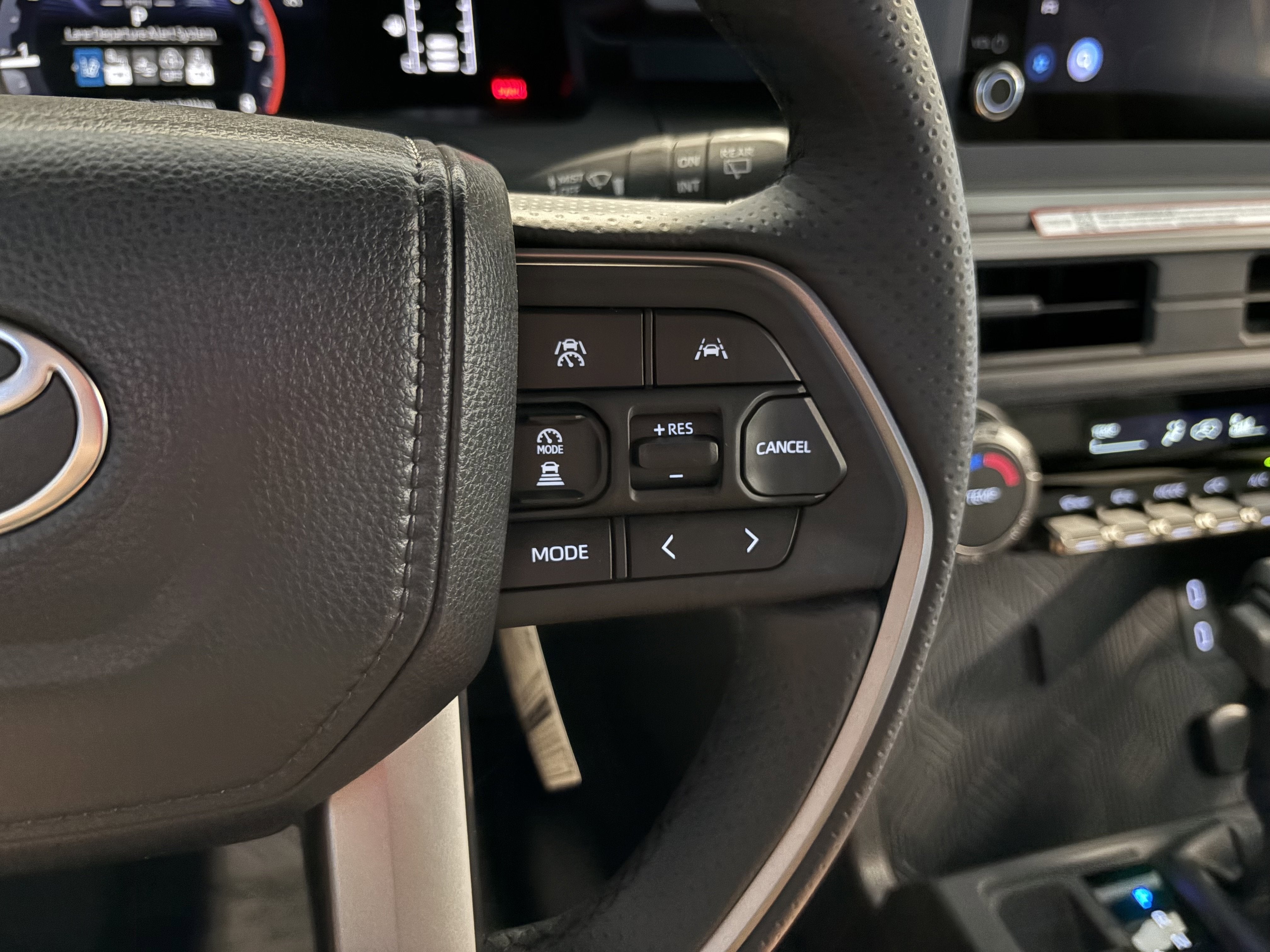 2026 Toyota 4Runner SR5 4WD