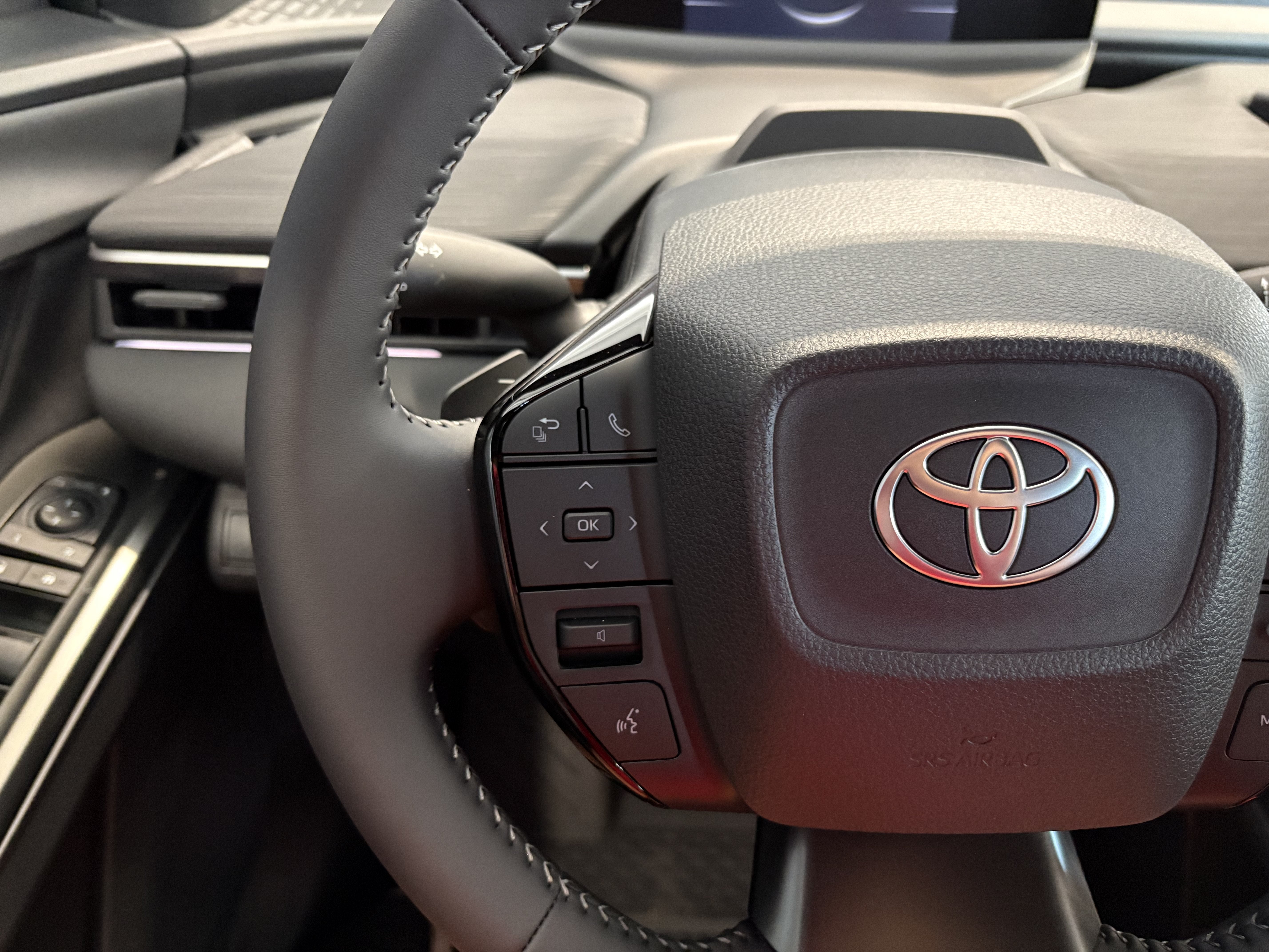2026 Toyota C-HR SE AWD