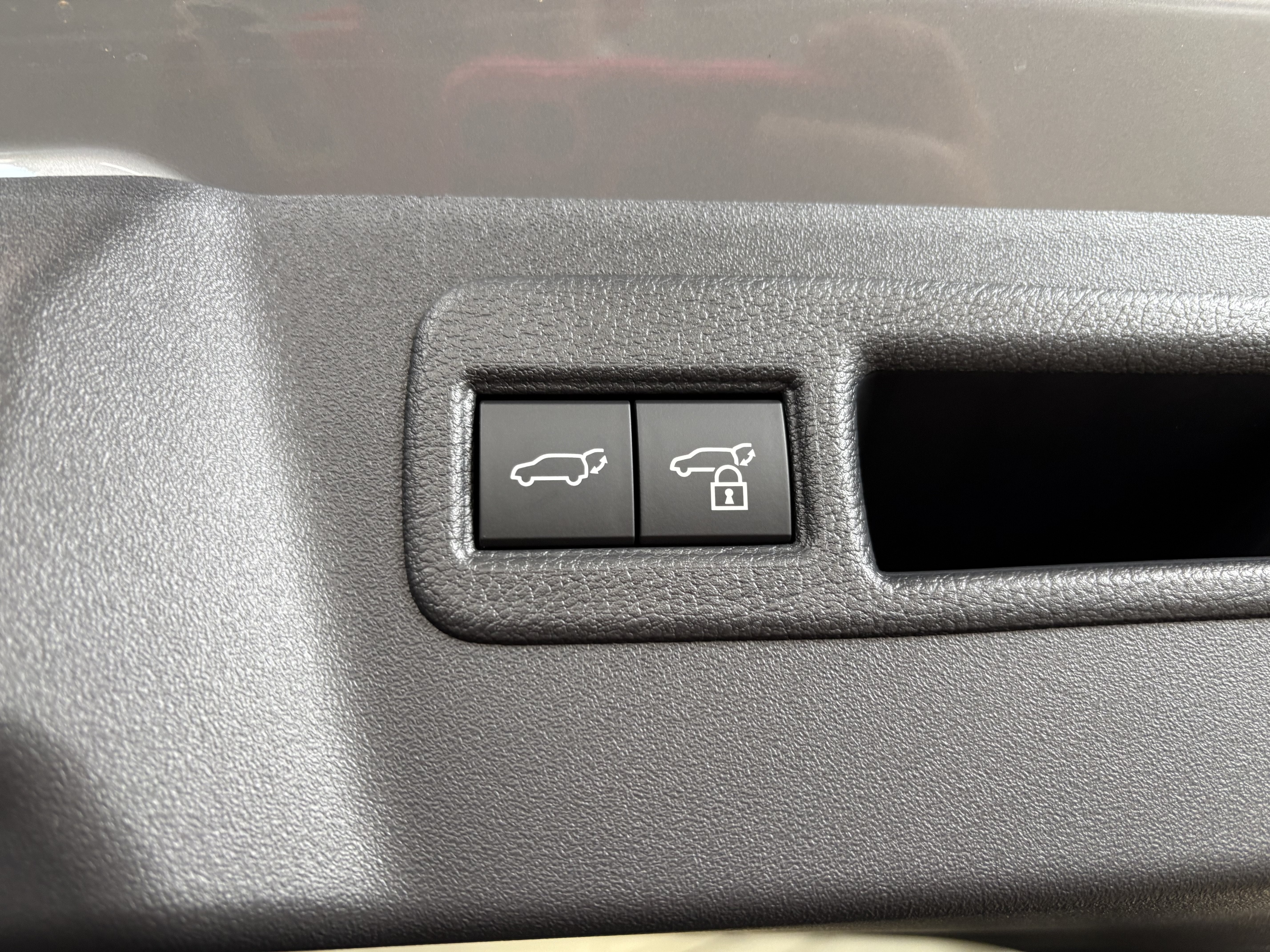 2026 Toyota C-HR SE AWD