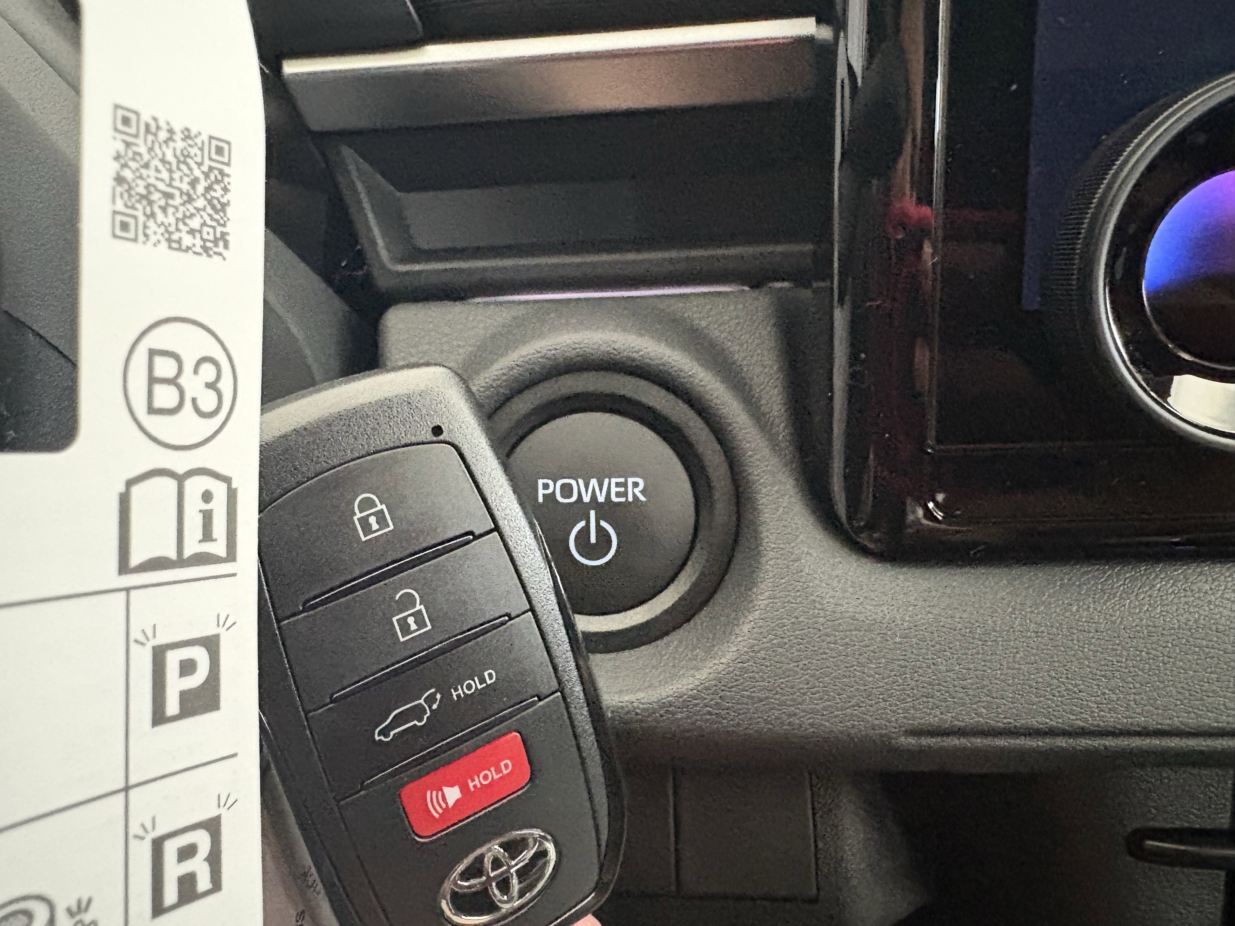 2026 Toyota C-HR SE AWD