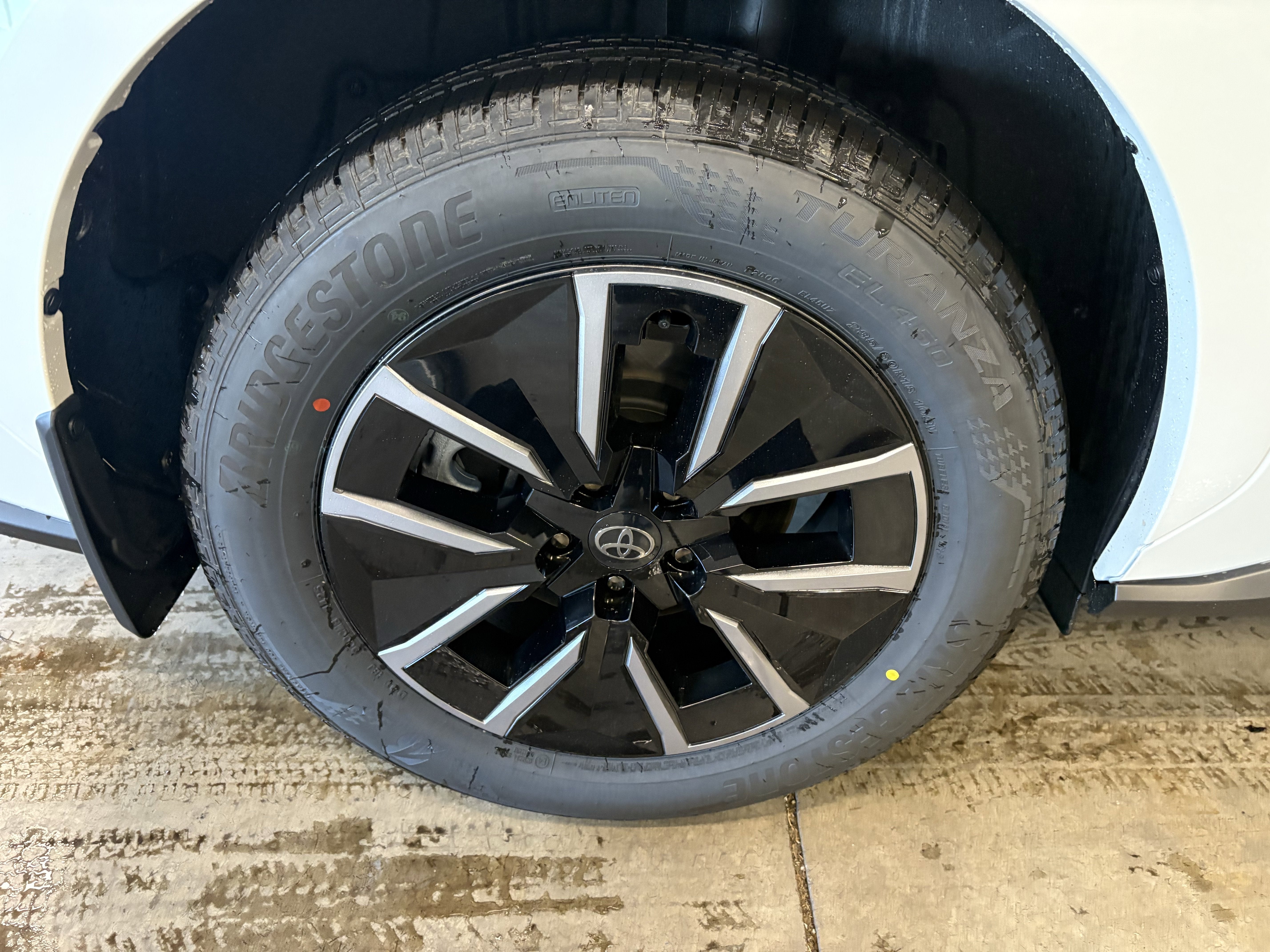 2026 Toyota bZ XLE Plus FWD